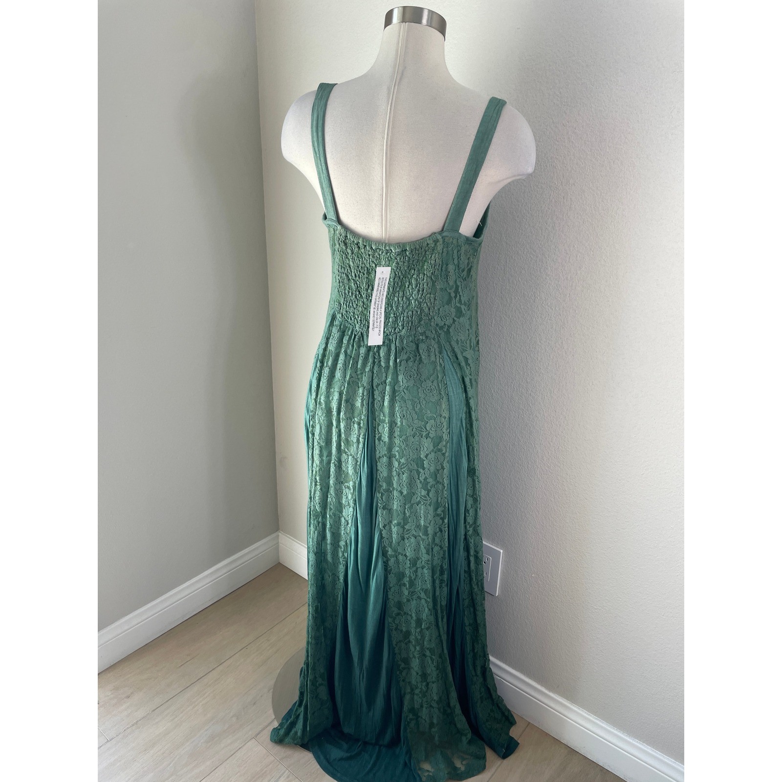 NEW Indigo Thread Co Womens Medium Maxi Dress Green Lace Sleeveless V Neck