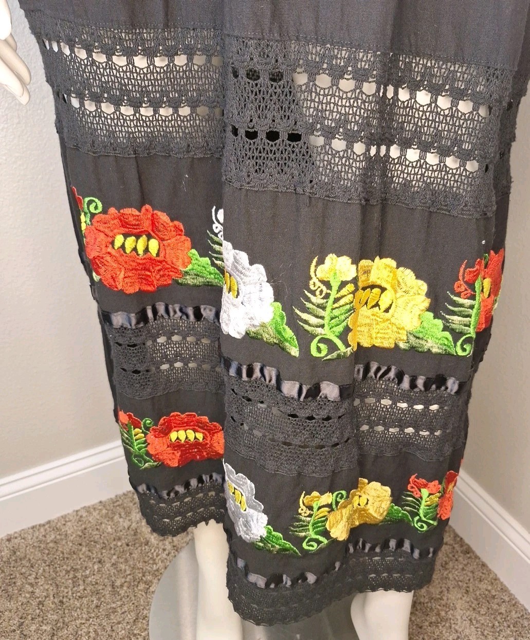 Black Long Mexican Dress Embroidered Colorful Flowers Size S Lace Trim Mexico