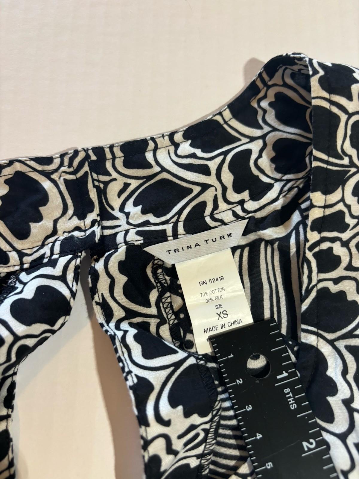 TRINA TURK black and white floral graphic print halter shift dress XS silk