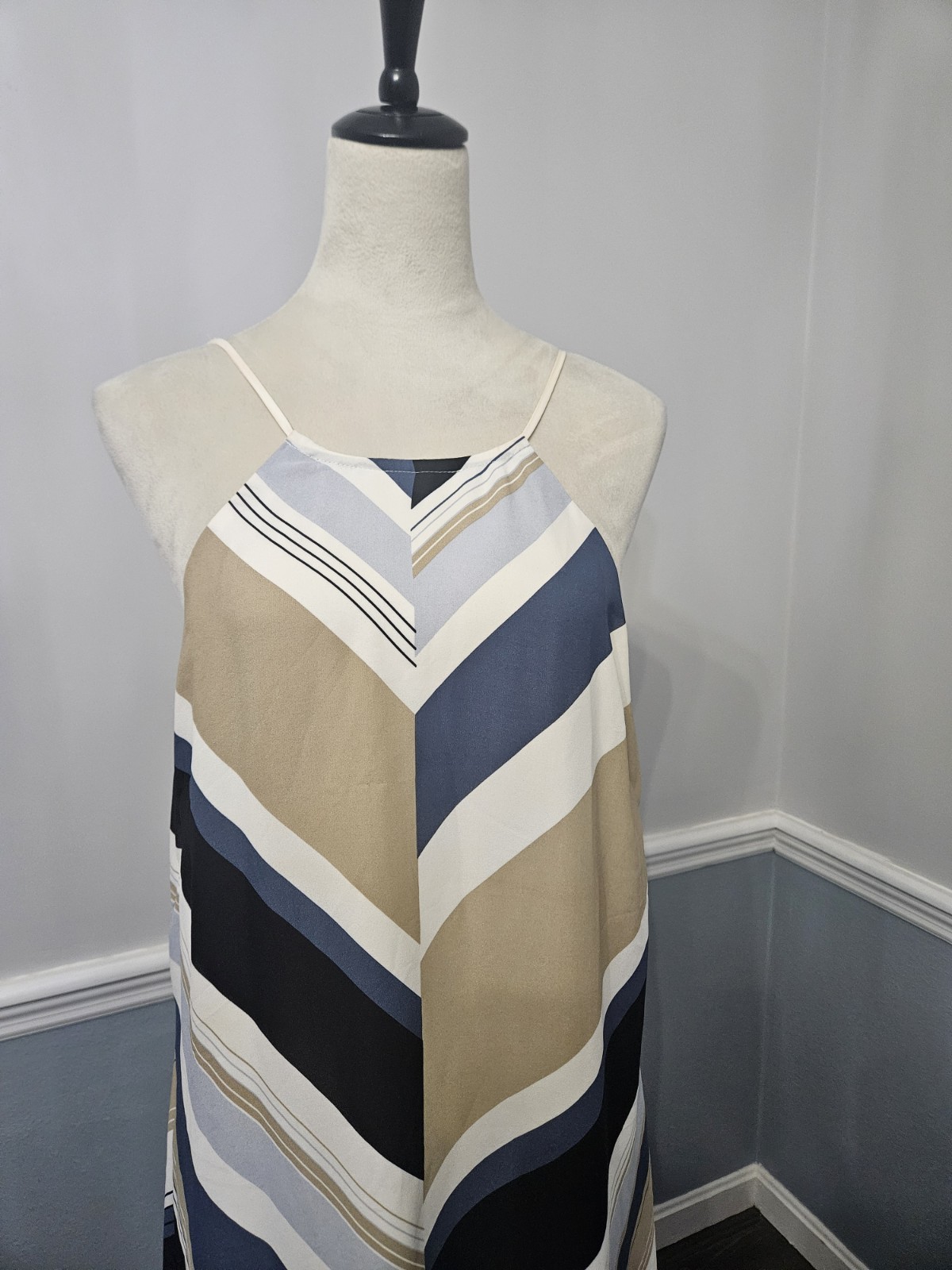 Laundry by Design Chevron Stripe Halter Maxi Dress 10 Blue Tan Open Lace Up Back