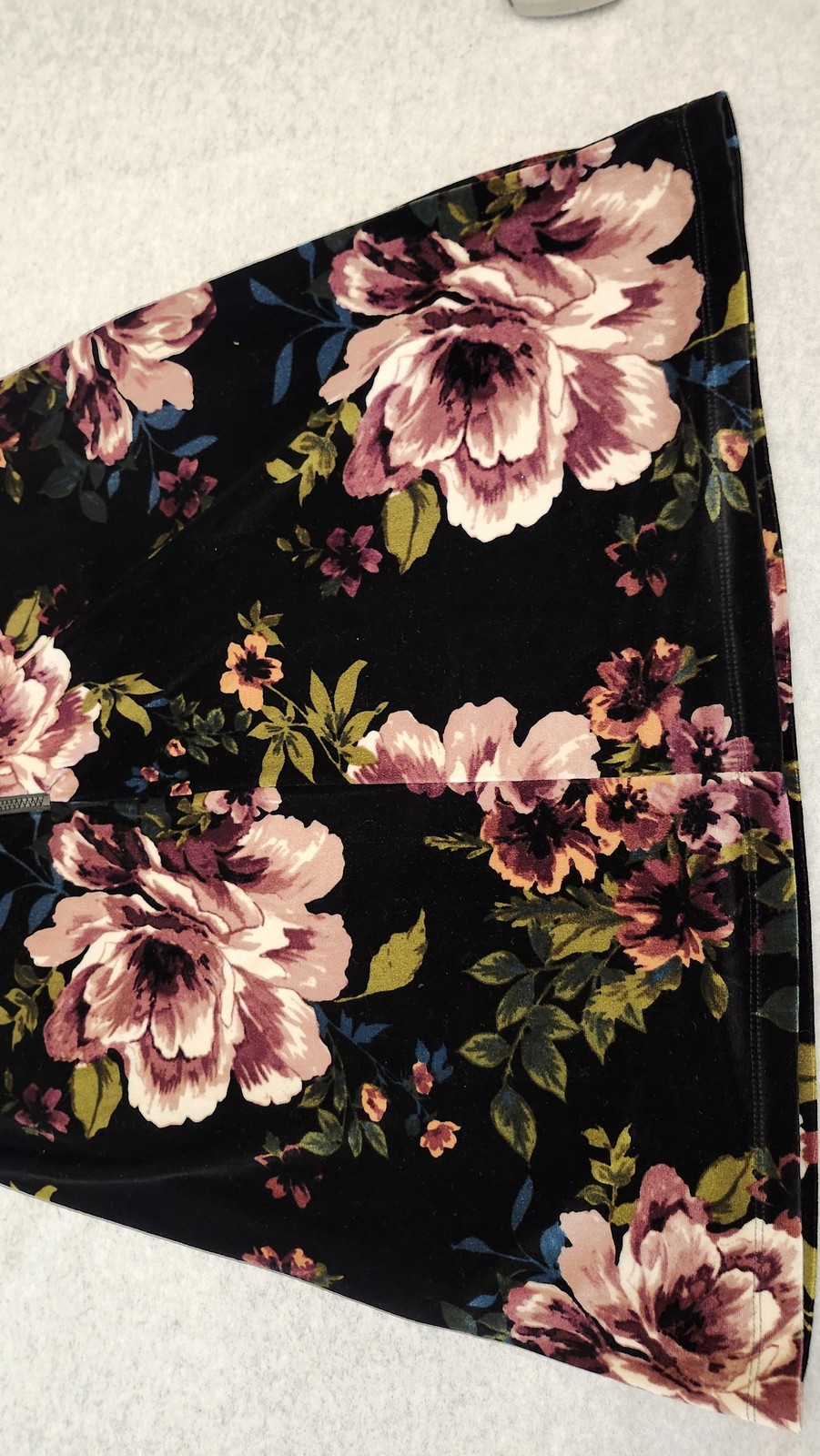 Olivia Matthews Dress Womens 2X Black Floral Velvet Half Sleeve Back Zip Shift