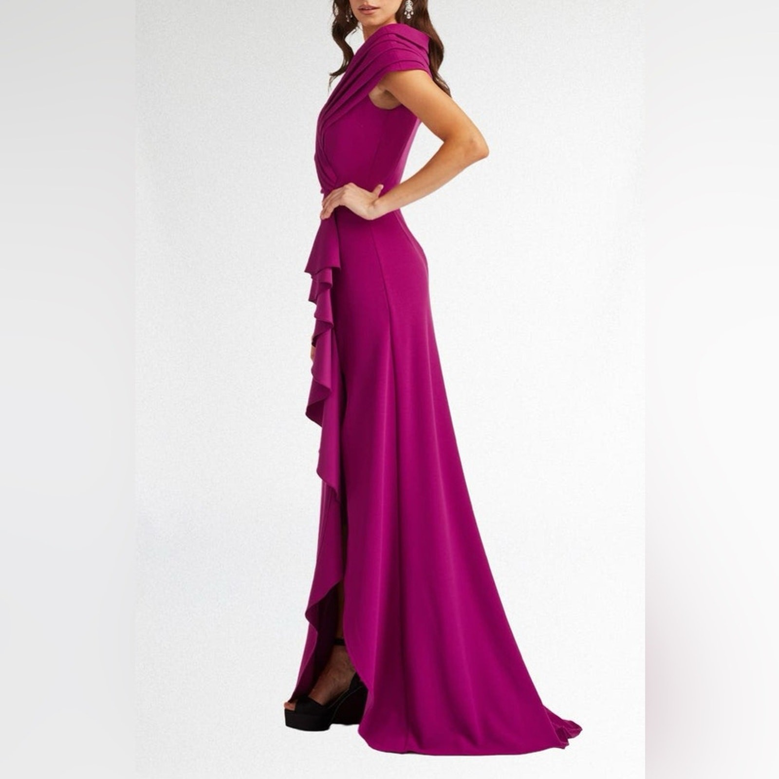 Tadashi Shoji Talise Flounce Cascade Ruffle Portrait Neck Gown Magenta Large NWT
