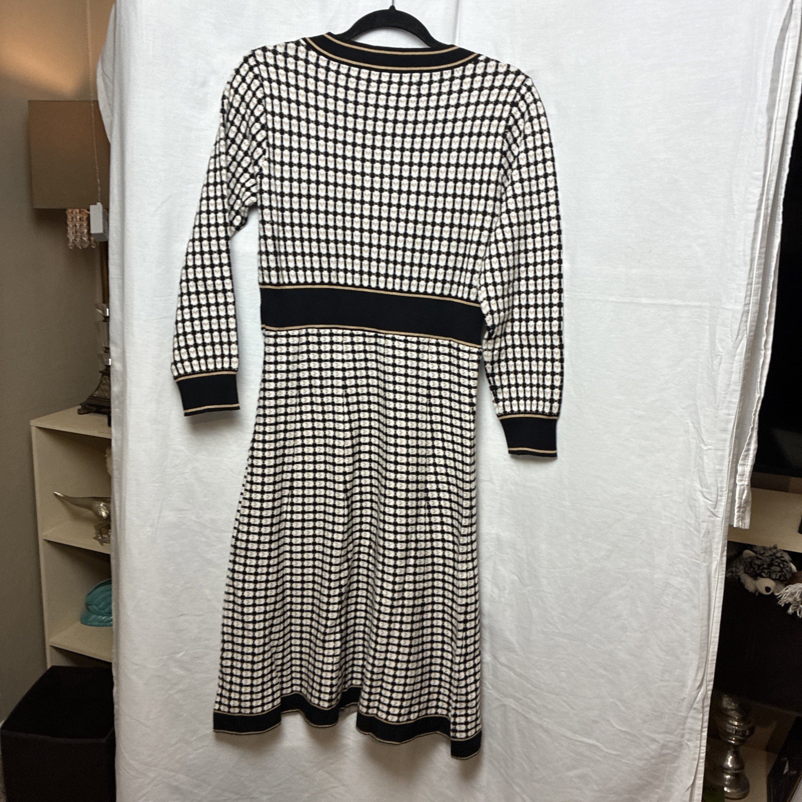 NWT Dahlia McPhee Long Sleeve Knit Black & White Midi Dress Size Medium
