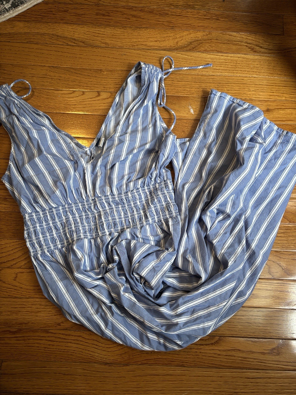Old Navy Blue/White Striped Wide-Leg Jumpsuit V-Neck Smocked Cotton XS