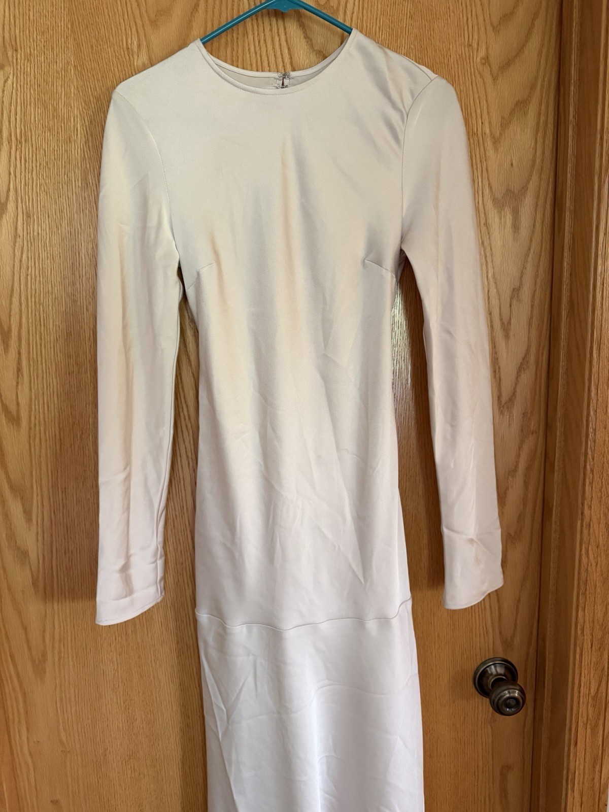 H&M Open Back Long Sleeve Satin Dress In Light Beige Size Small. NWT (runs Small