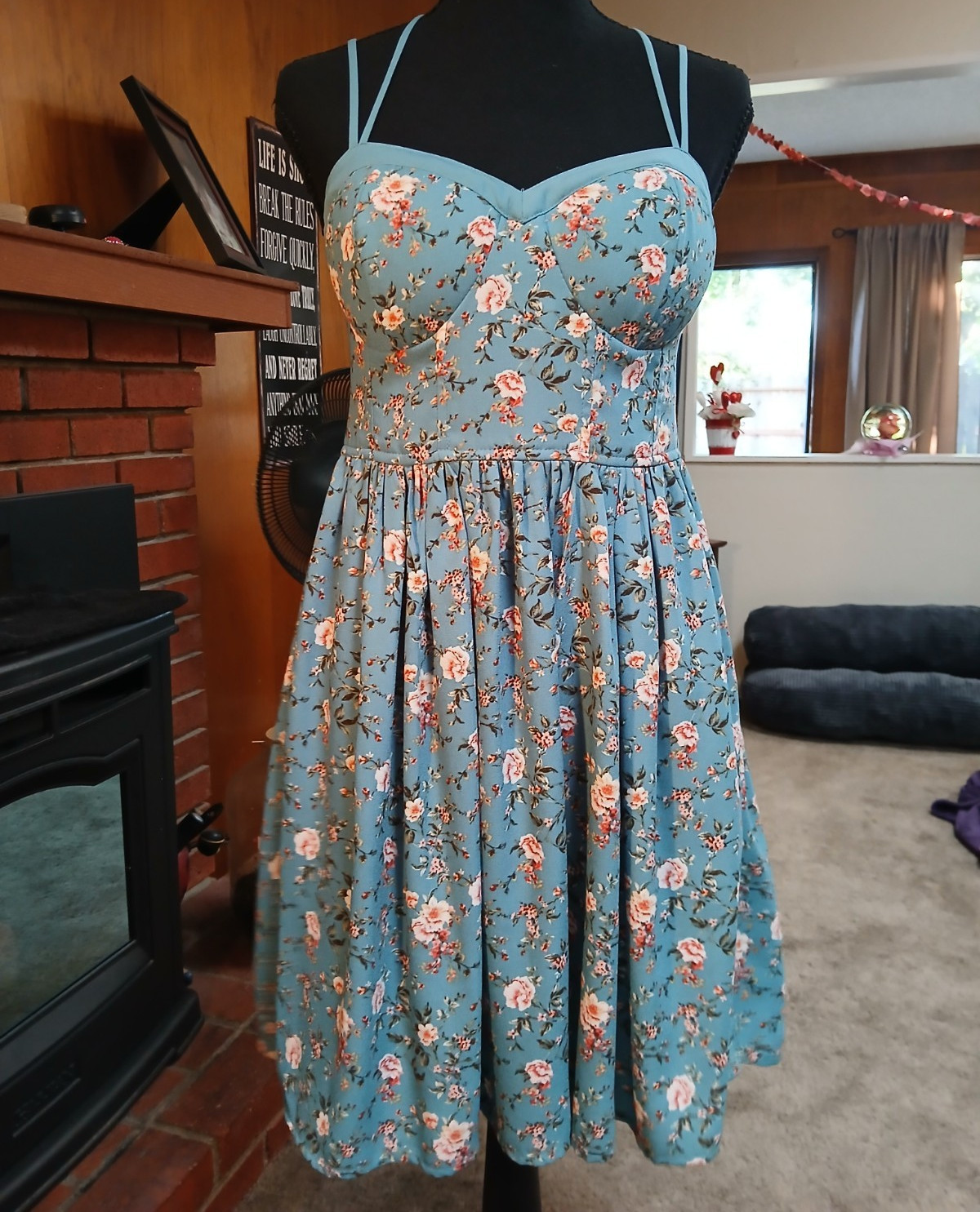 Xhilaration Womens M Blue Floral Sweetheart Strappy Sundress
