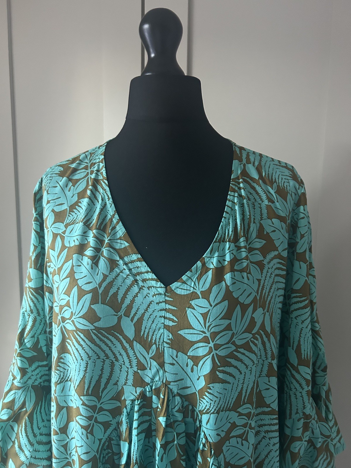 Turquoise & Brown Floaty Dres. One Size. Excellent Condition. Never worn