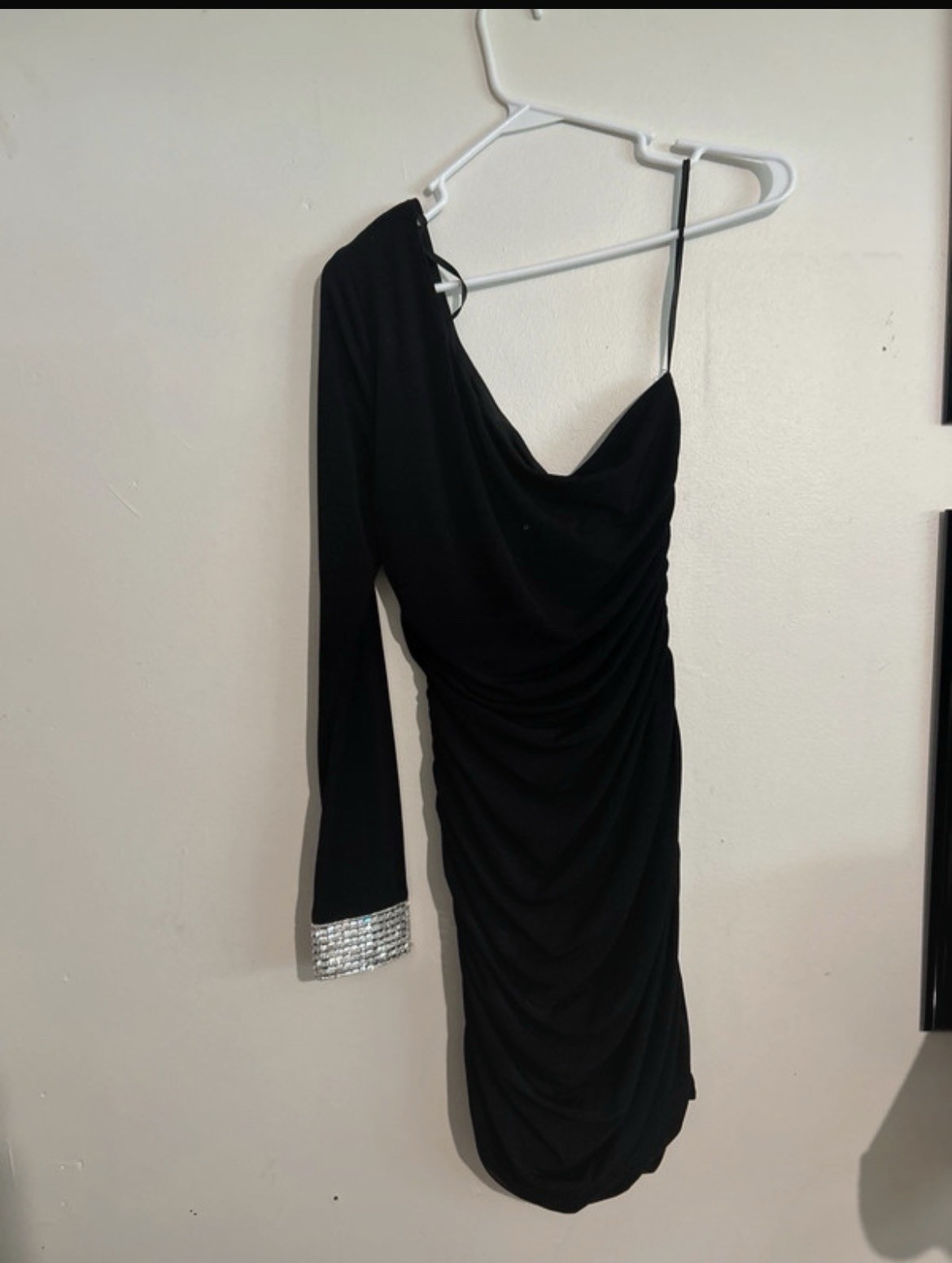 City Studio Black One-Shoulder Ruched Mini Dress Rhinestone Cuff Party L