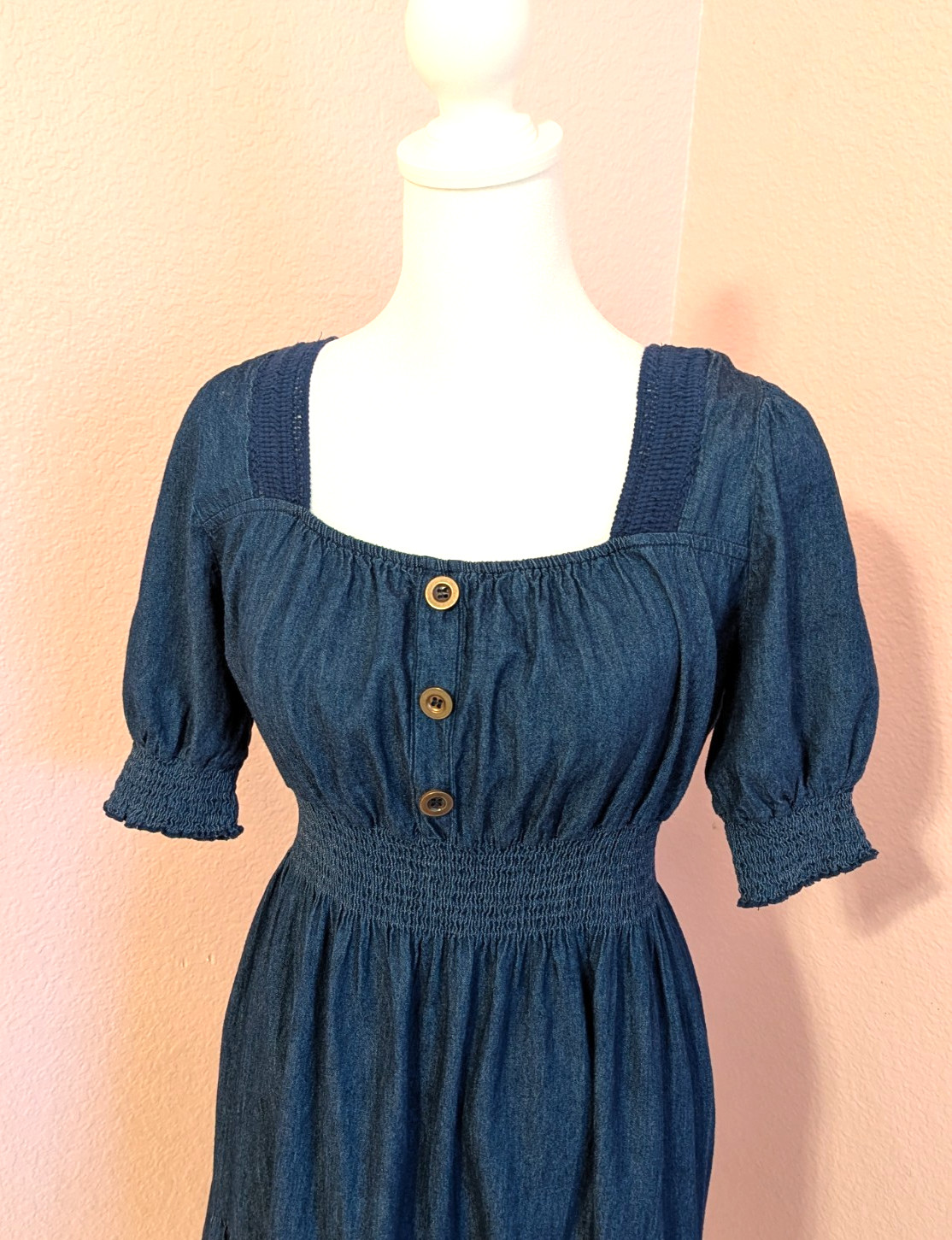 Indigo & Lace Chambray Denim Tiered Dress Smocked Waist Puff Sleeve Women’s L
