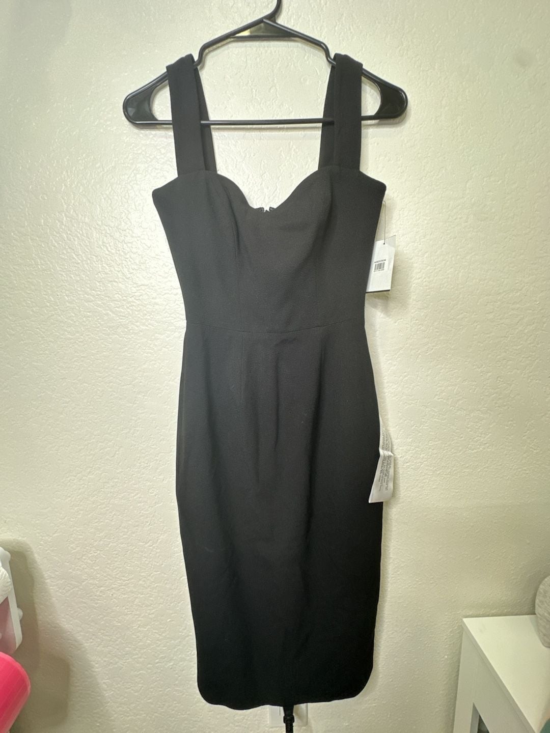 Dress the Population Elle Sweetheart Neck Sheath Midi Dress