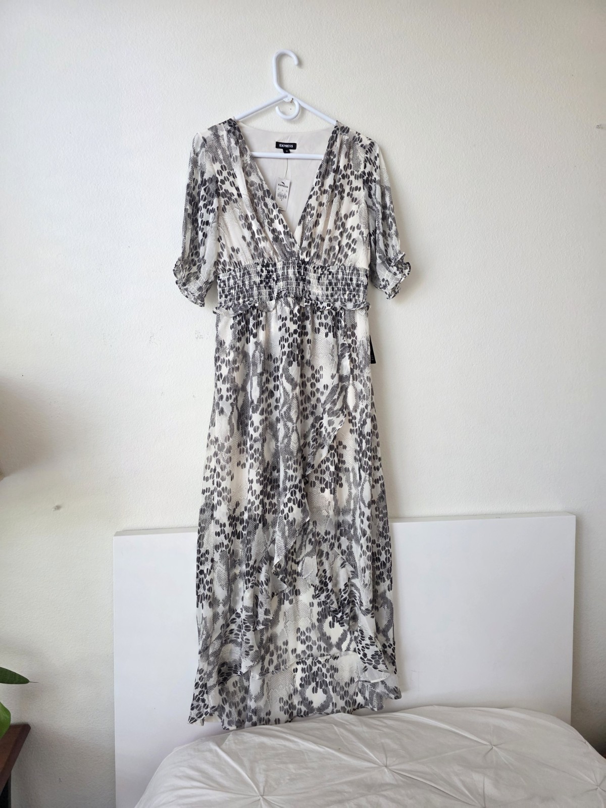 NWT Express Black and Beige Patterned Dress, medium