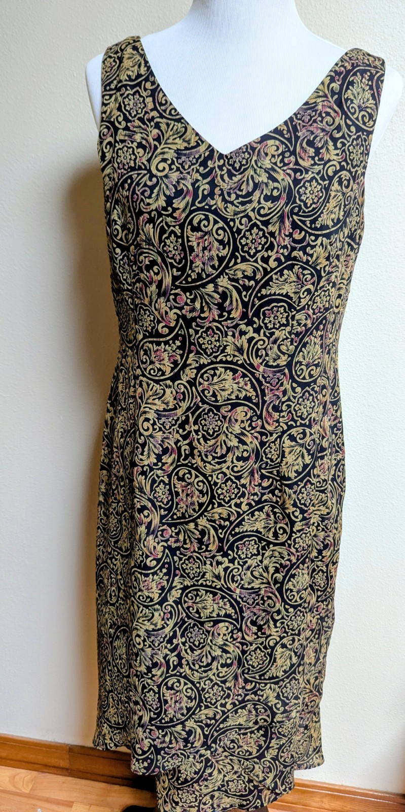 Women’s Black Gold Pink Paisley Sheath Dress V-Neck Sleeveless Knee Length