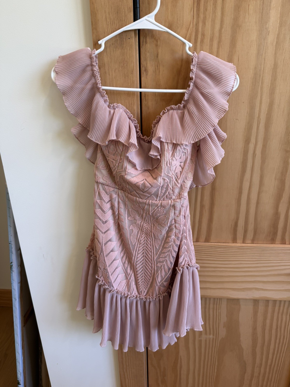 Saints + Secrets Women’s Off Shoulder Dress, Pink, Size Small
