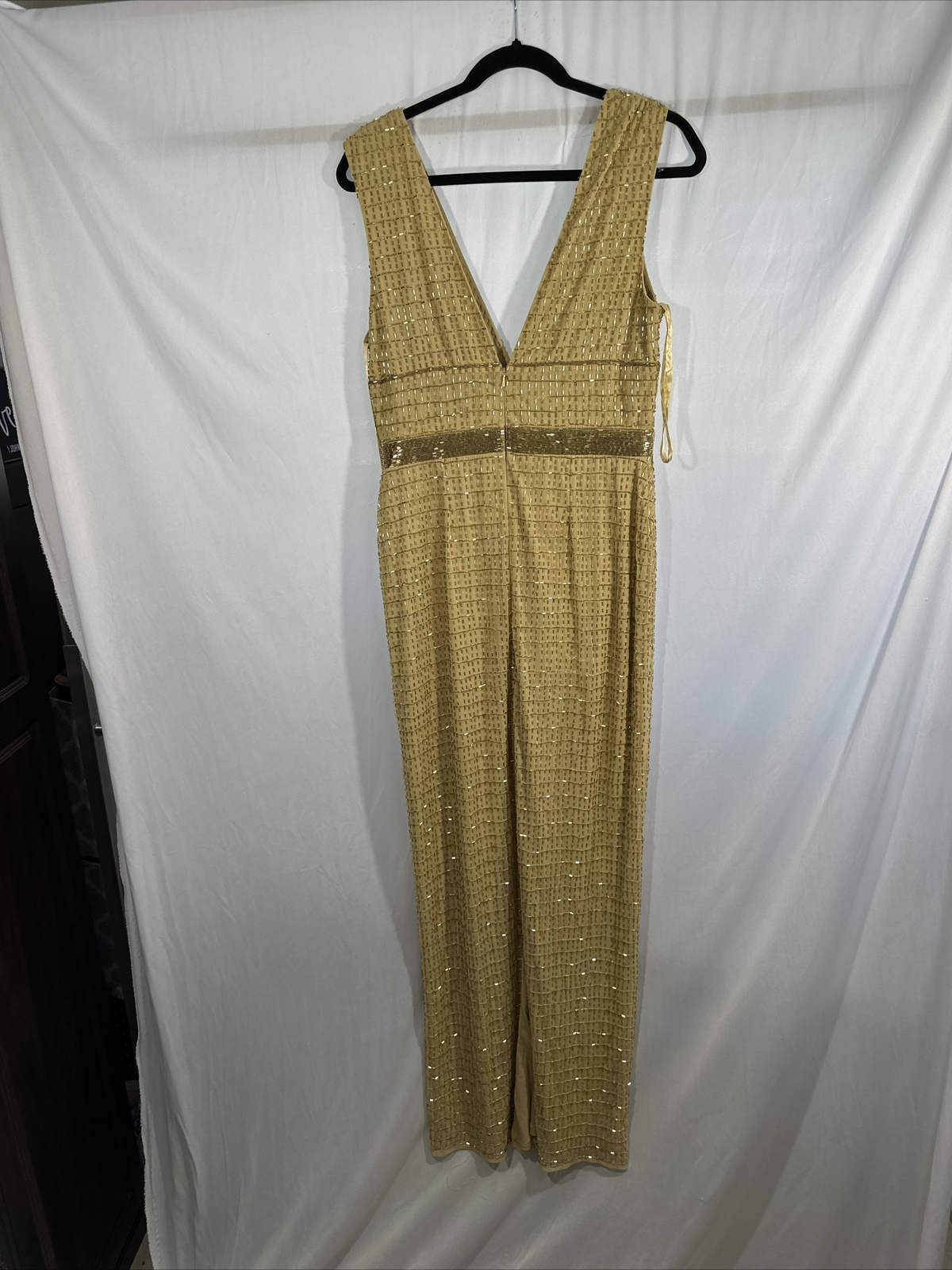 NWT $598 Mac Duggal [ 8 ] 5625 Beaded Cap Sleeve V Neck Column Gown Gold #G1605