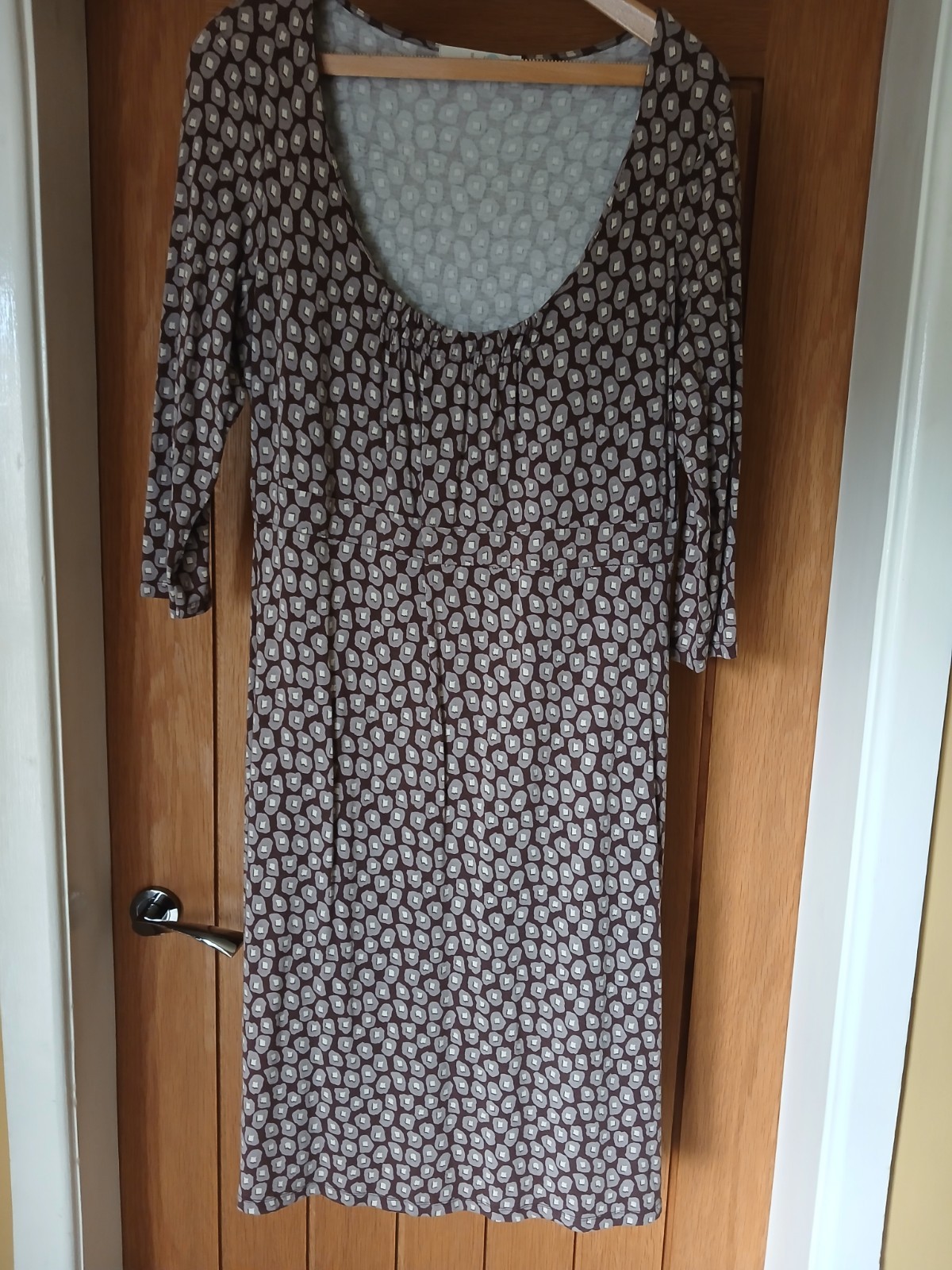 BODEN Midi dress size 18L Beautiful design in shades of brown