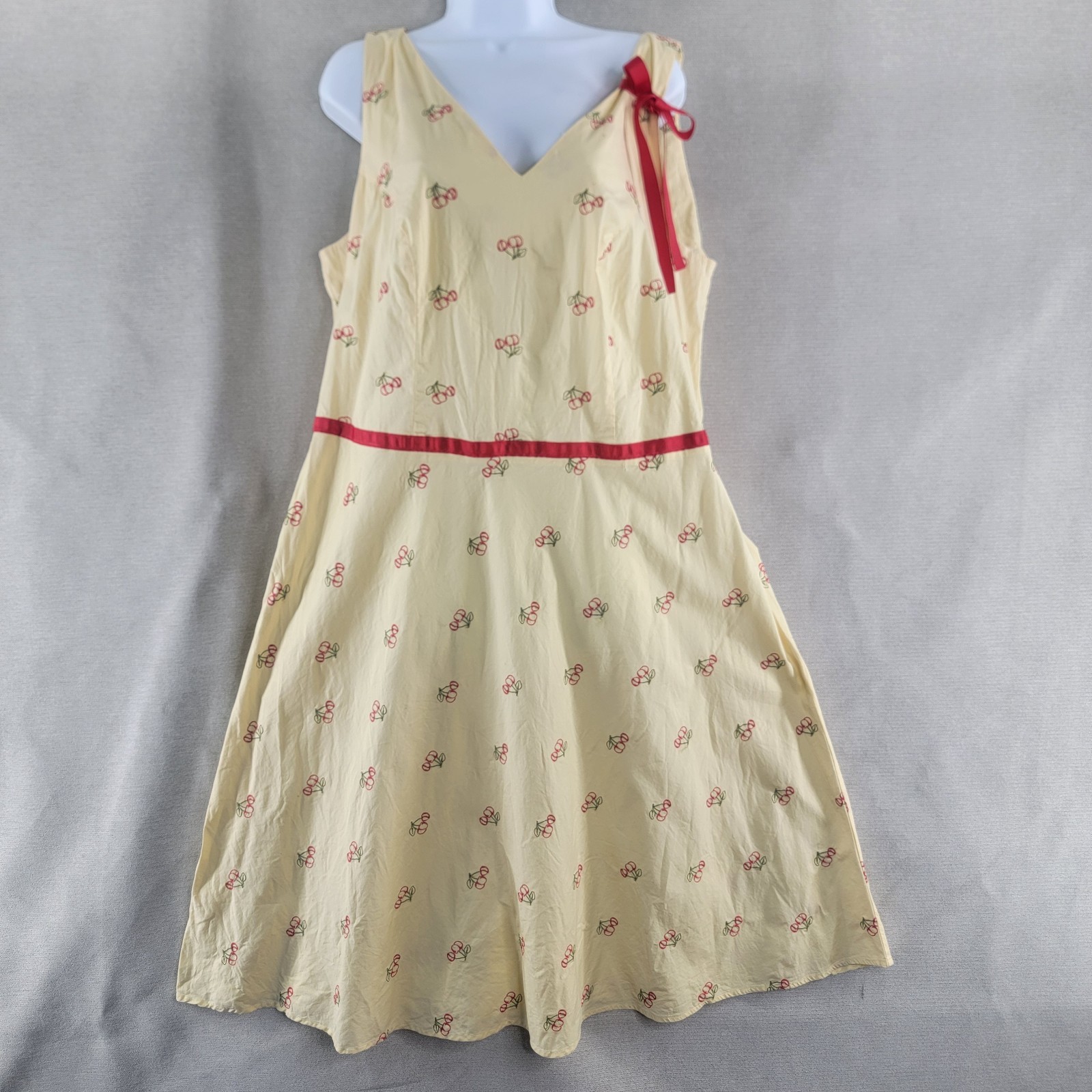 Torrid Womens Dress Vtg Retro Cherry Print Rockabilly Pinup Fit & Flare Size 20