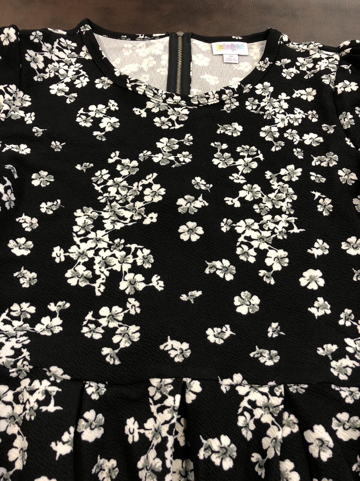 Lularoe Medium NWT Women Amelia Black White Cherry Blossom Pleated Dress 🦄 8-10