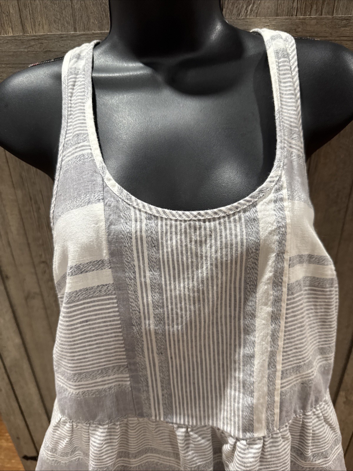 Lou & Grey Sz 8 Gray White Striped Racerback Dress Zipper Pockets