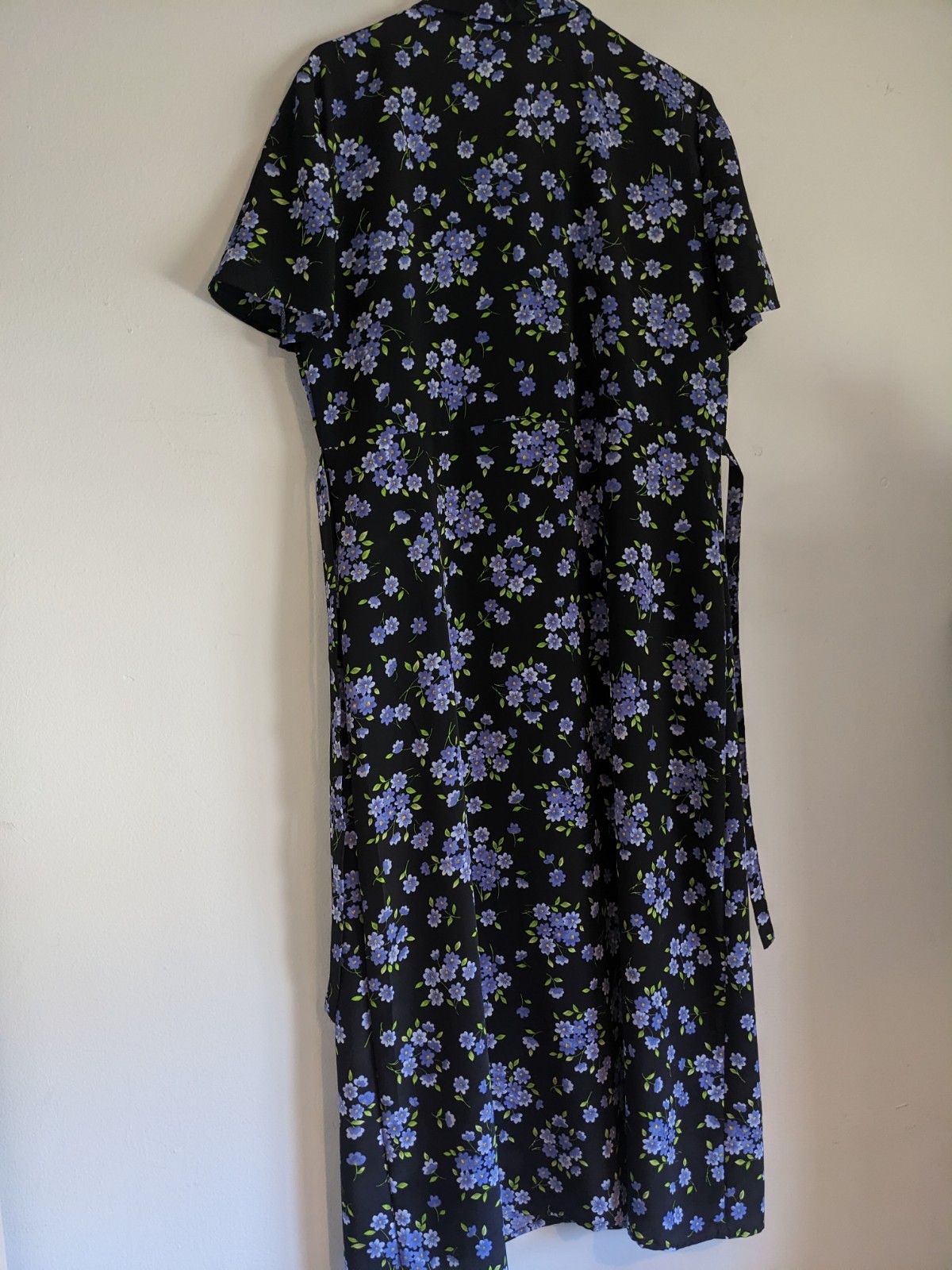KATHIE LEE COLLECTION BLACK W VIOLET FLORAL PRINT LIGHTWEIGHT SHEER DRESS EUC