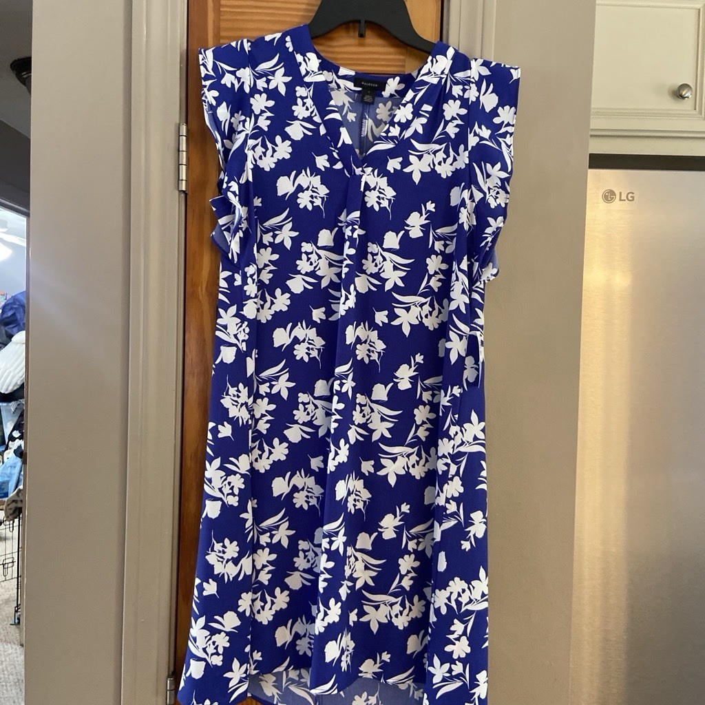 Halogen Womens Sundress Blue White Floral V-Neck Sleeveless Knee Length S NWT