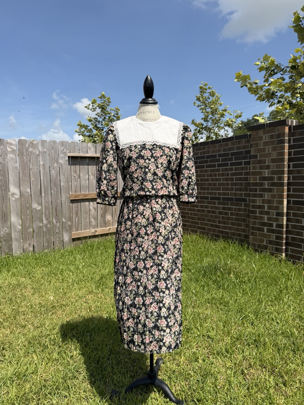 Breli II Black Floral Midi Dress Lace Yoke Square Neck 3/4 Sleeve Zip 8