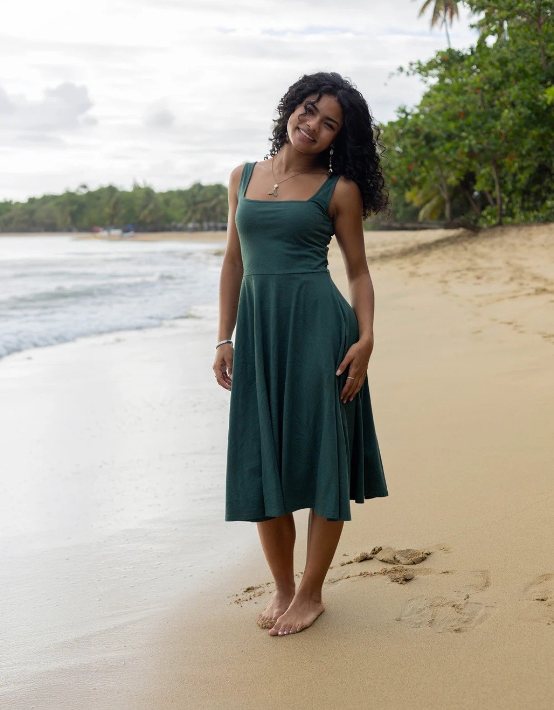 Happy Earth Lily Midi Dress In Green Tropics Print – Size Large