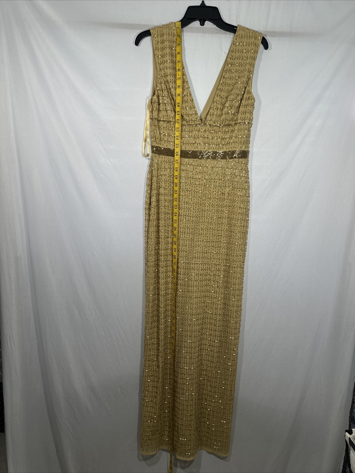 NWT $598 Mac Duggal [ 8 ] 5625 Beaded Cap Sleeve V Neck Column Gown Gold #G1605