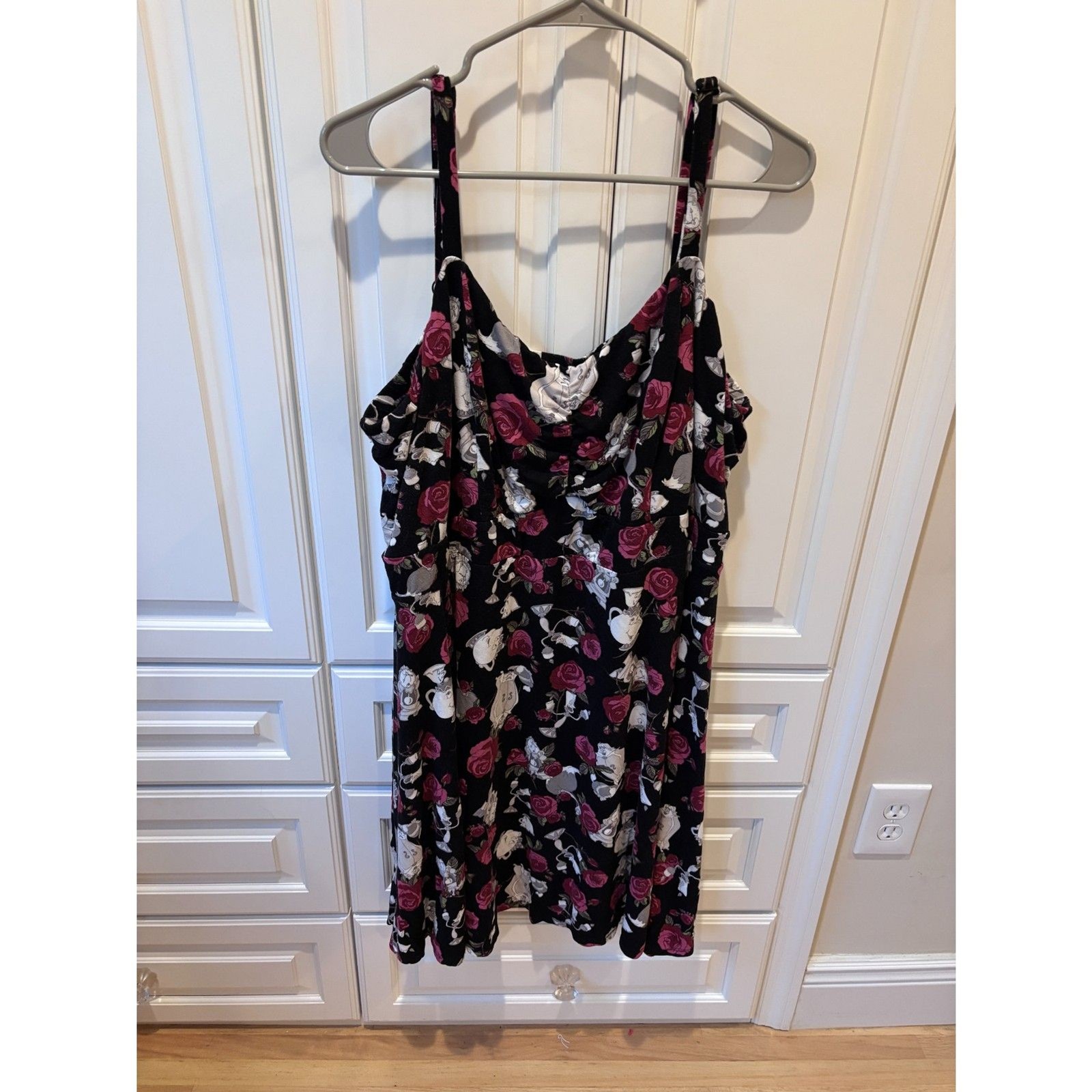Disney Beauty and the Beast Rose Character Dress Women’s Size 4 Midi Cami