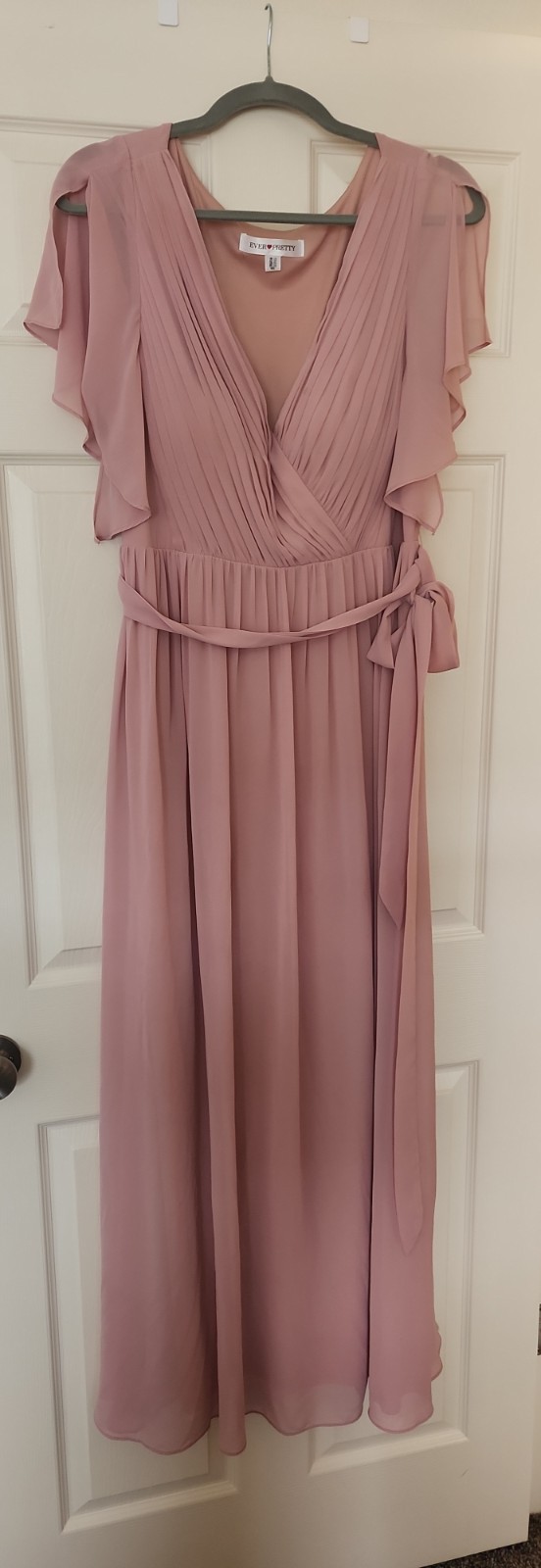 Womens Size 16 Formal Dress Brand Ever Pretty Color Dusty Pink