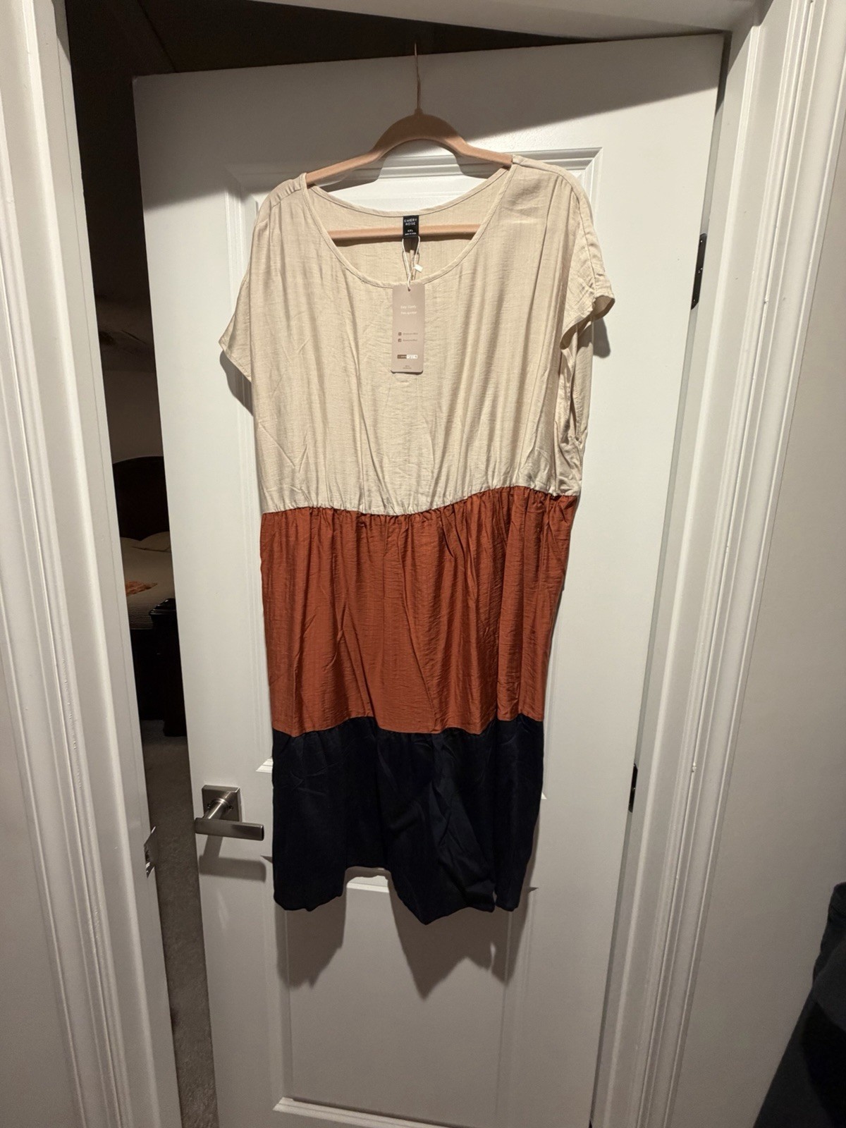 Womens Colorblock Shift Dress