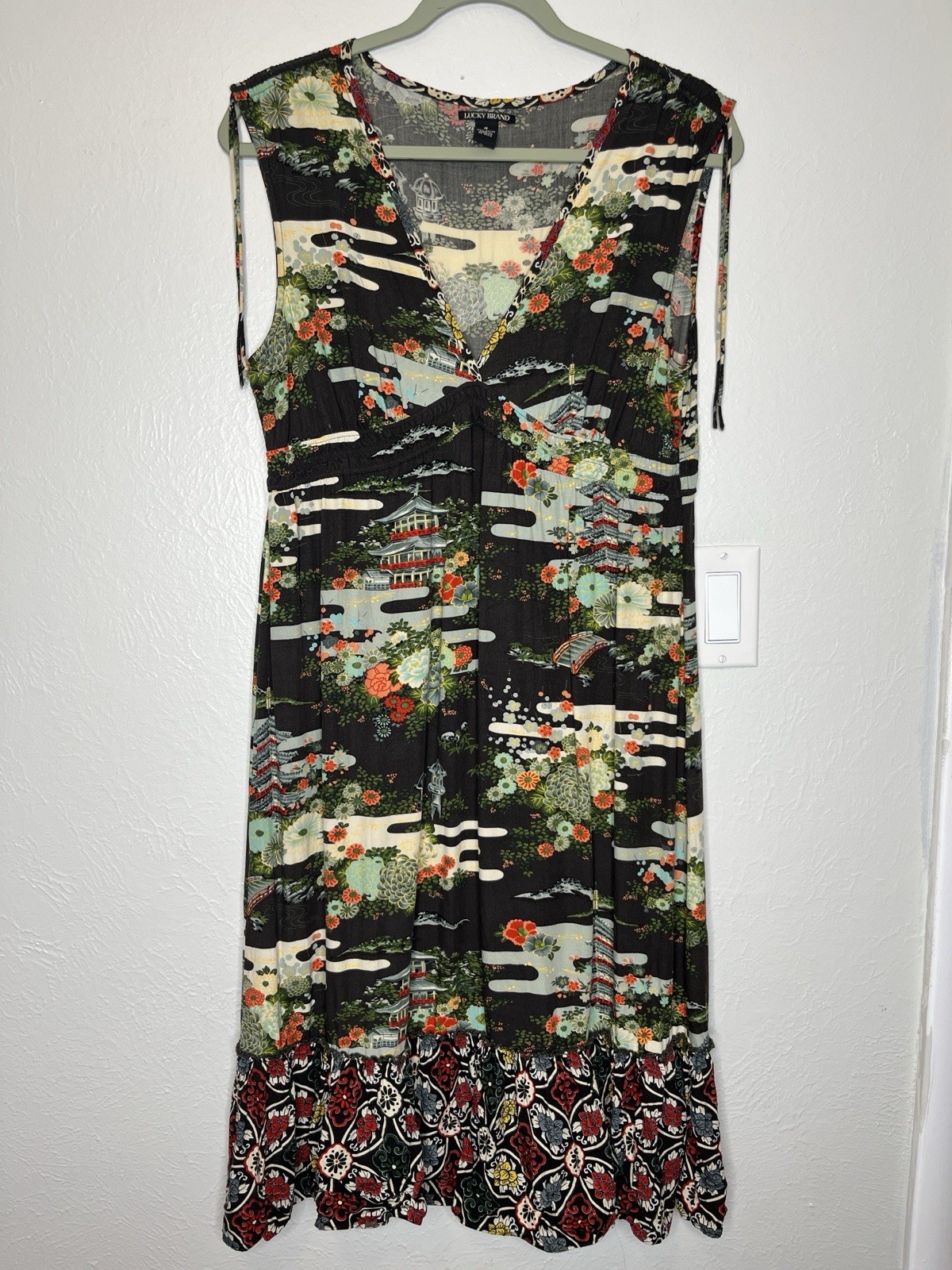 Vintage Y2K Lucky Brand Asian Pagoda and Floral Print Sleeveless Dress – Size M