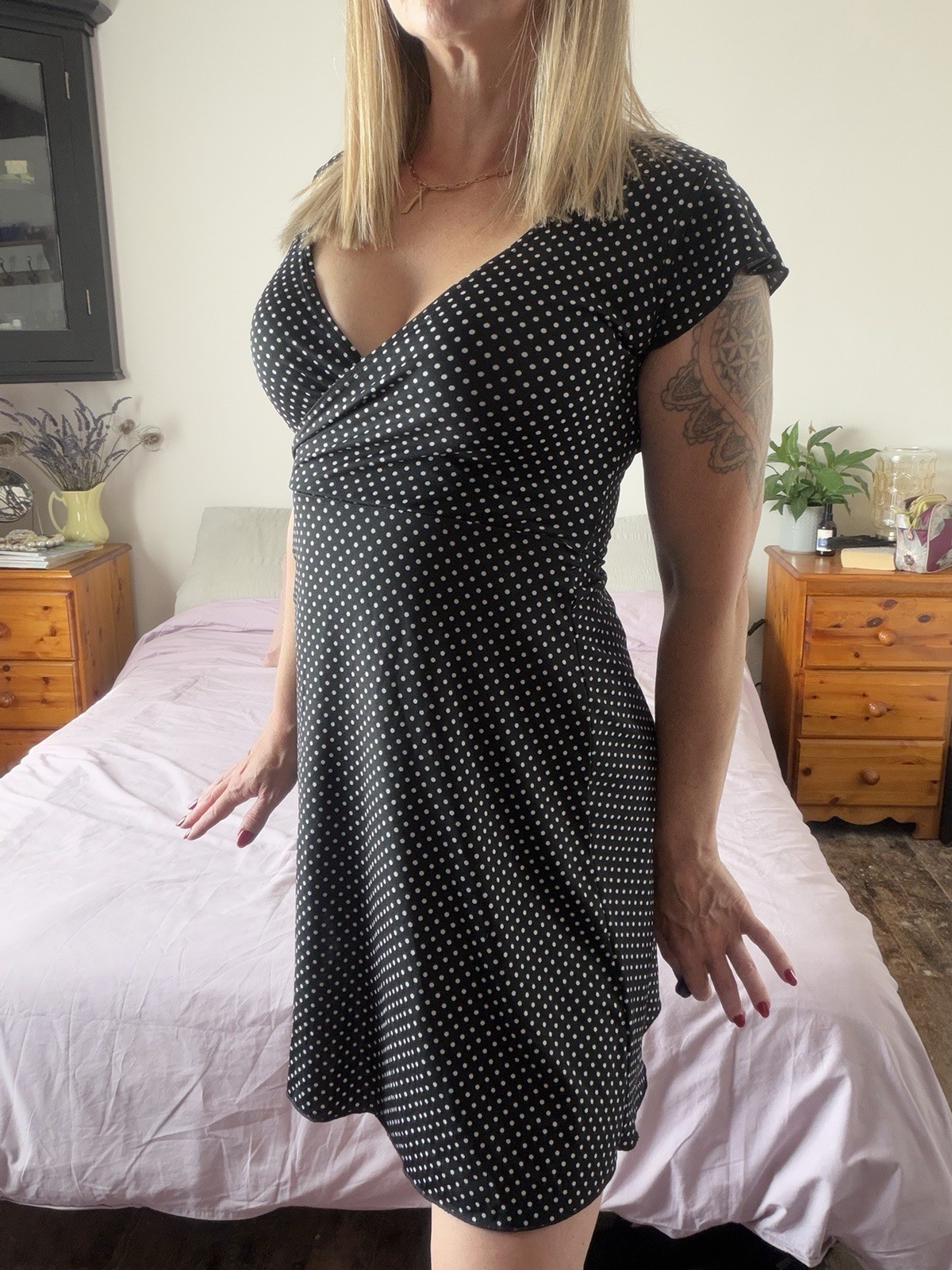 Julie’s Closet black/white poker dot plunge neck fit & flare summer dress size S