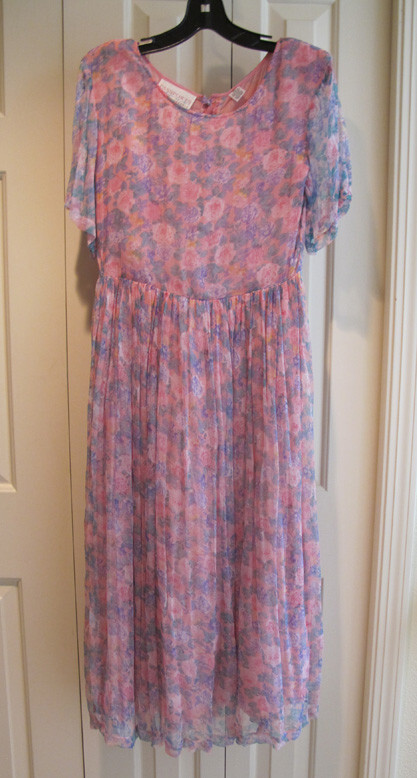 Passports Women’s Floral Maxi Dress REDUCED Size S VIntg Boho Cottagecore FREE H