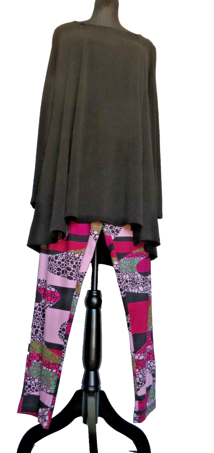LBISSE® Black Tunic With Retro Print Leggings Multi-Color Pinks Grays Size Large