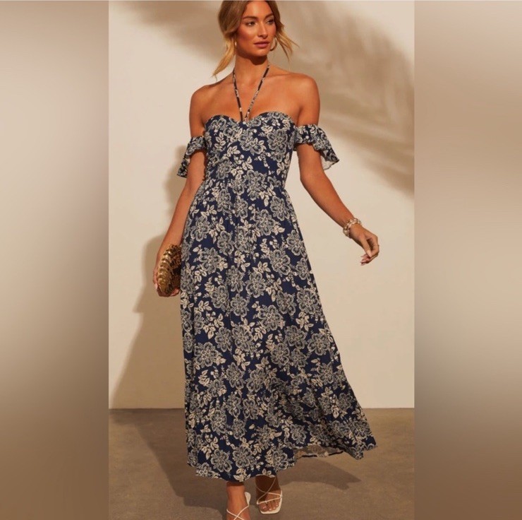 NWT Vici Acacia Floral Off The Shoulder Halter Maxi Dress Size Large Blue White