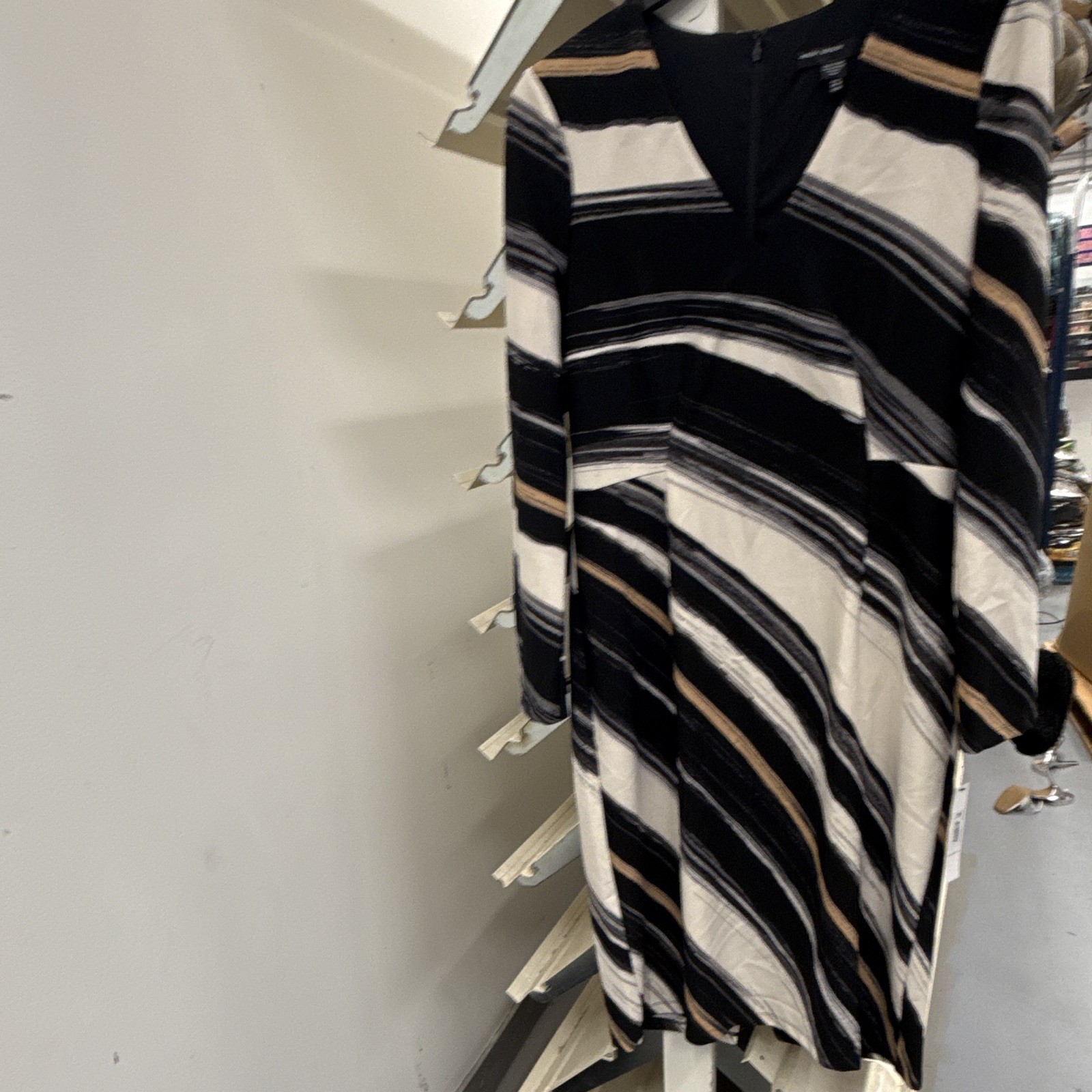Maggy London Black/Cream Striped V-Neck 3/4 Bell Sleeve Dress 14 Zip
