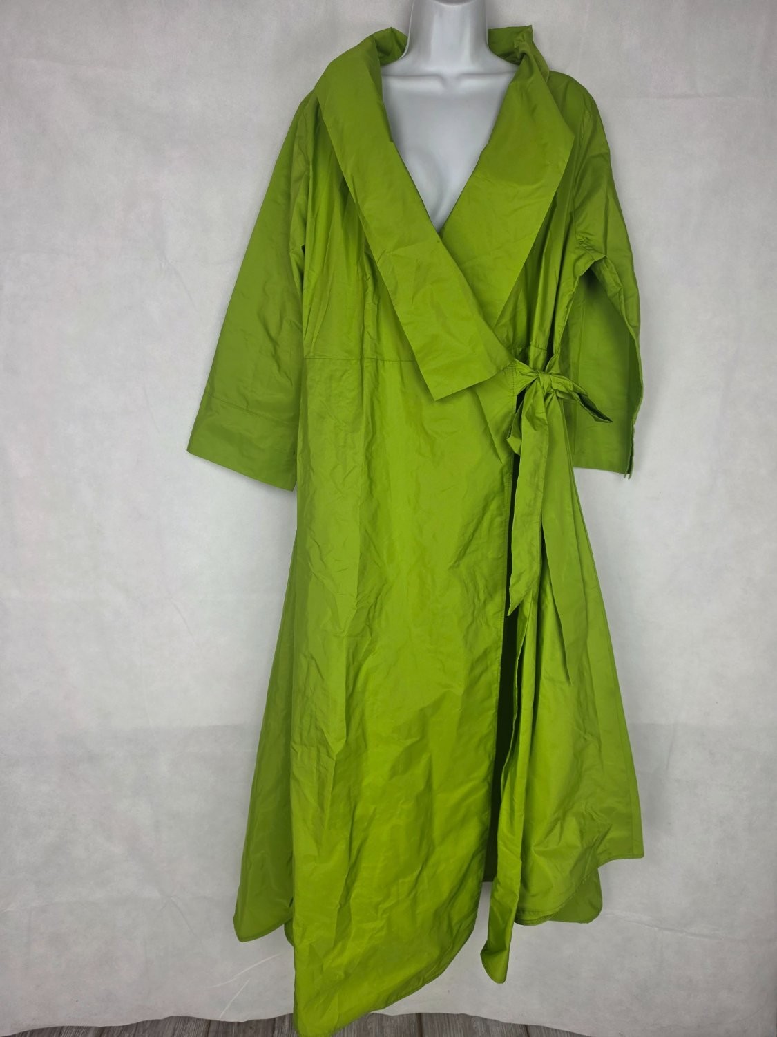 igOr Michigan Lime Green Taffeta Maxi Dress L 46/48 Long Sleeve Tie Waist NWT