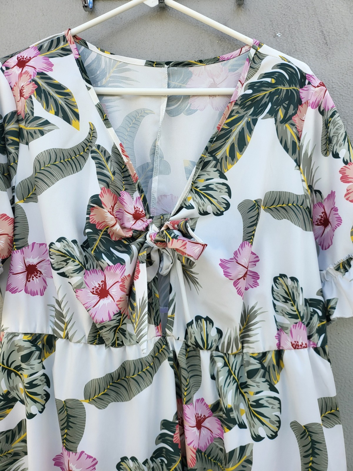 Tropical Botanical V-neck Front Tie Detail Ruffeled Hem Mini Dress Size XXL