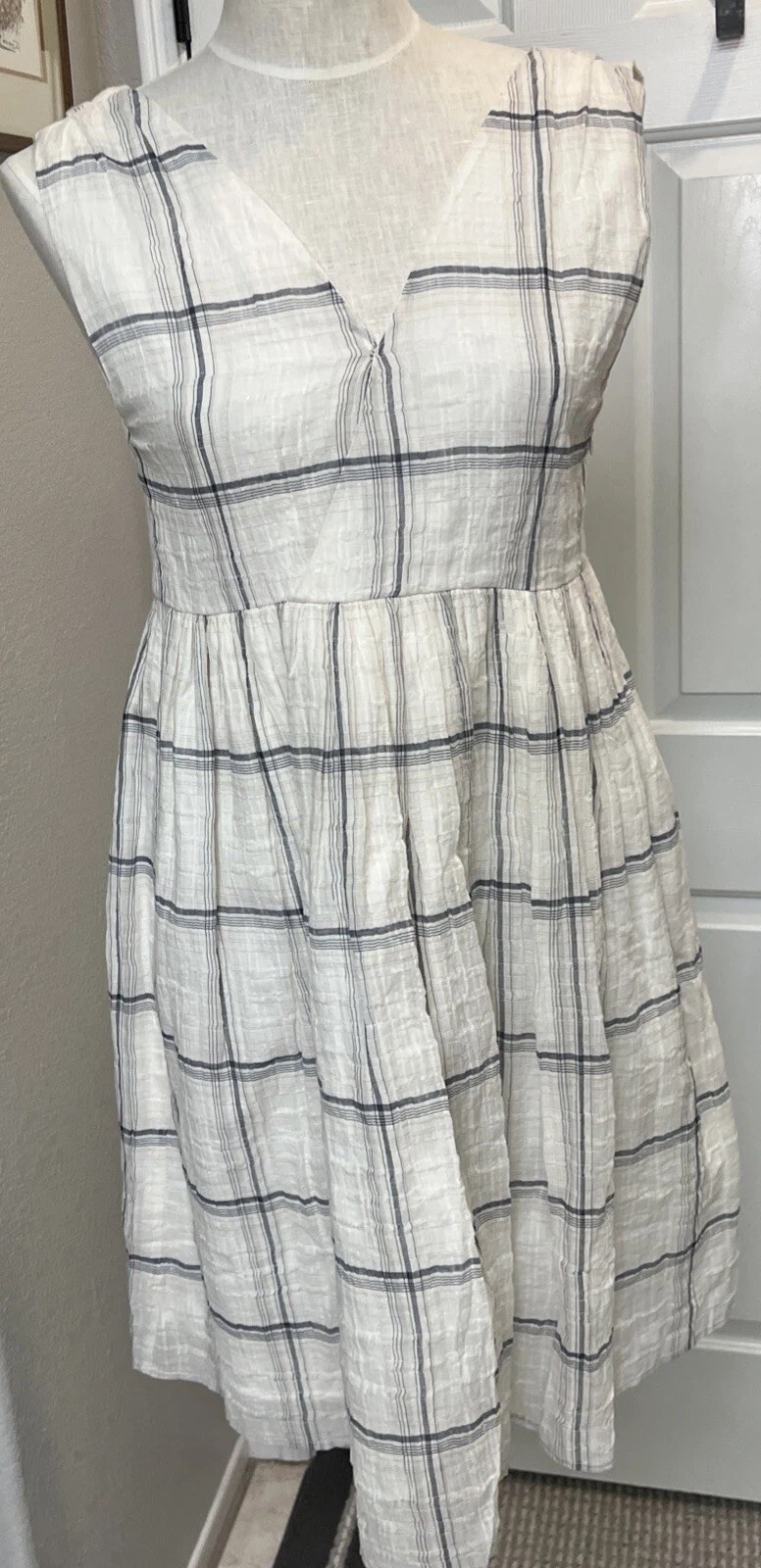 Darling Society NEW Babydoll Women’s Dress V-Neck White Plaid Size XS MSRP $130