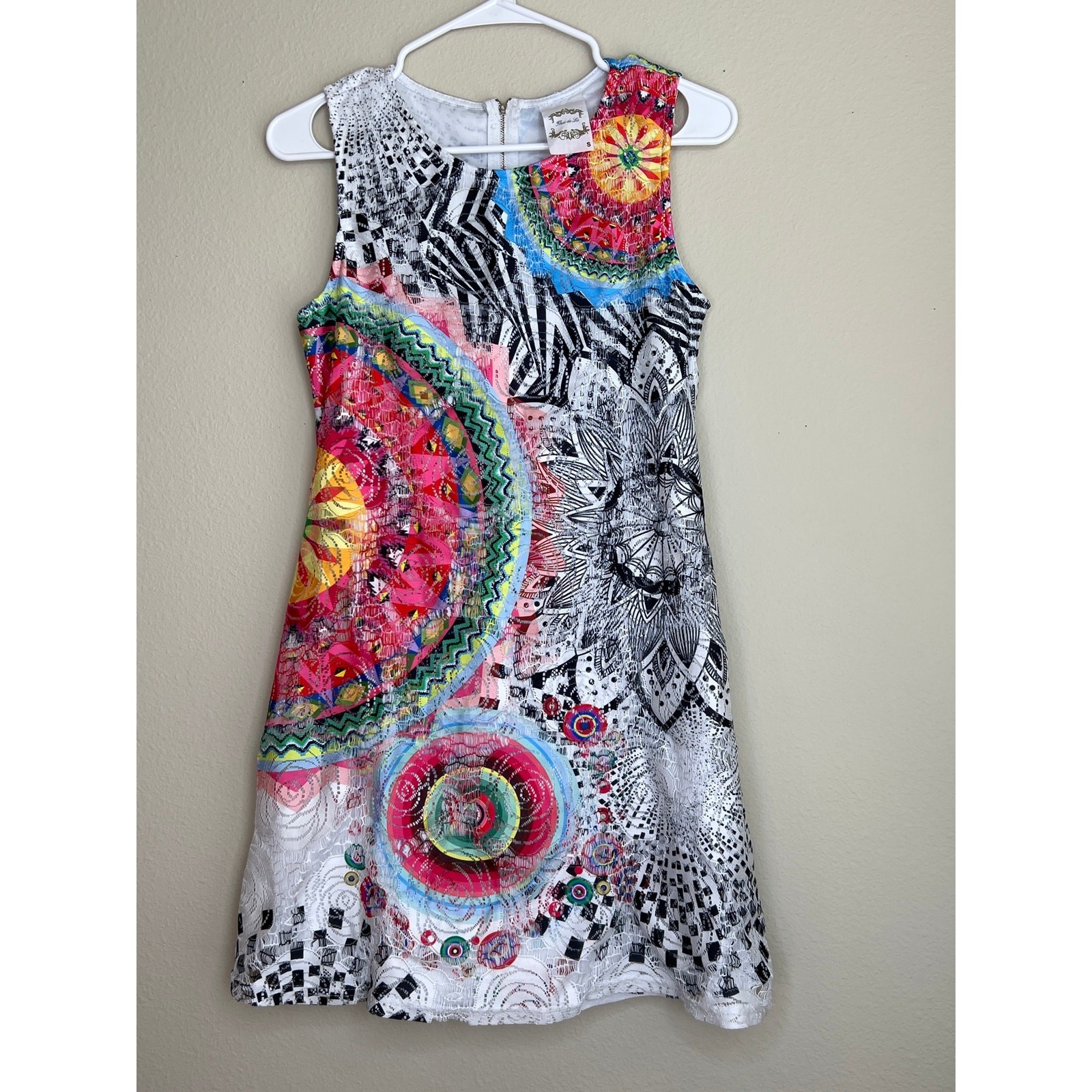 Fleur de Lis Collection Mandala Print Floral Lace Overlay Shift Dress Small Art