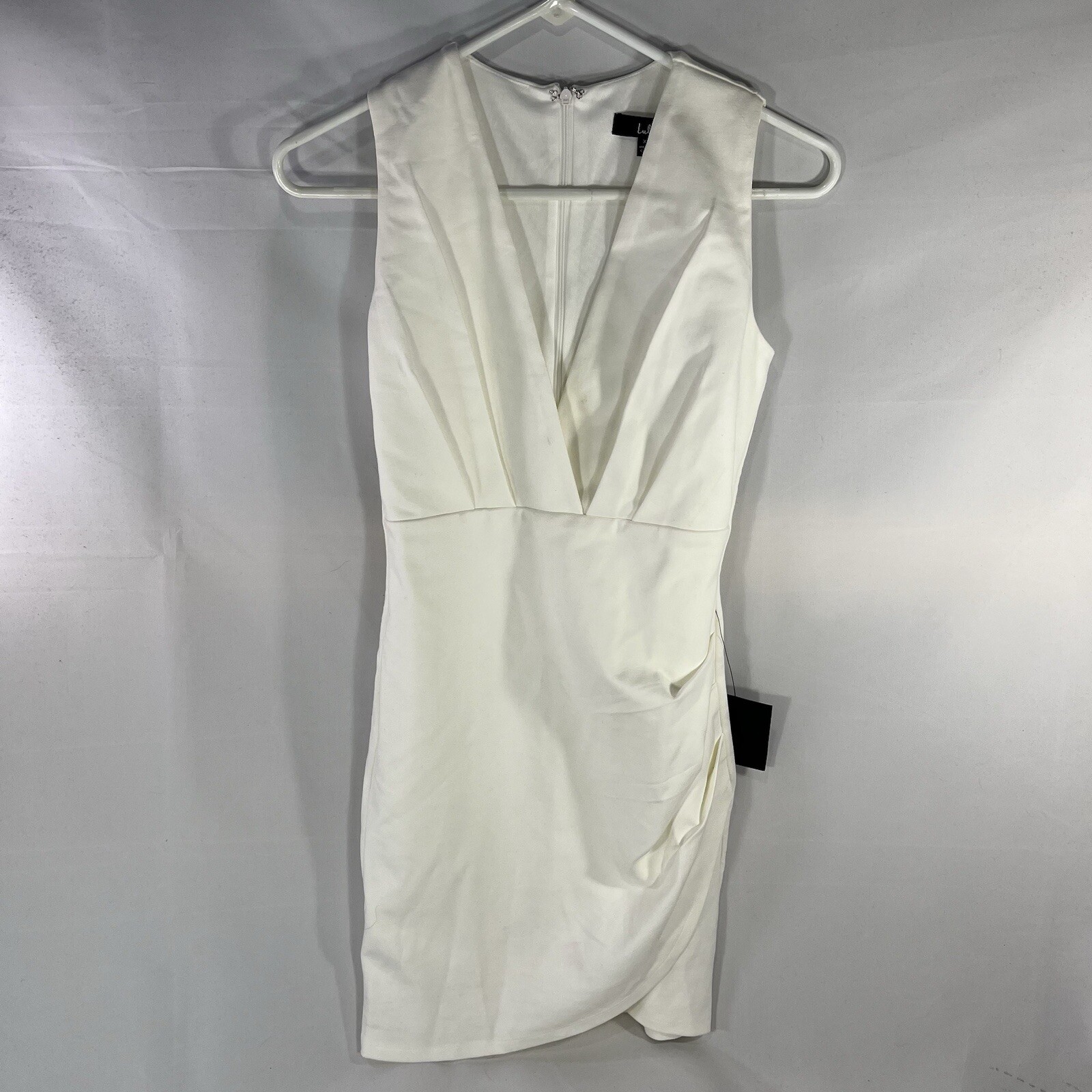 LULUS DRESS WOMENS XS WHITE RAYON NYLON SPANDEX BLEND NWT NEW WITH DISCOLORATION
