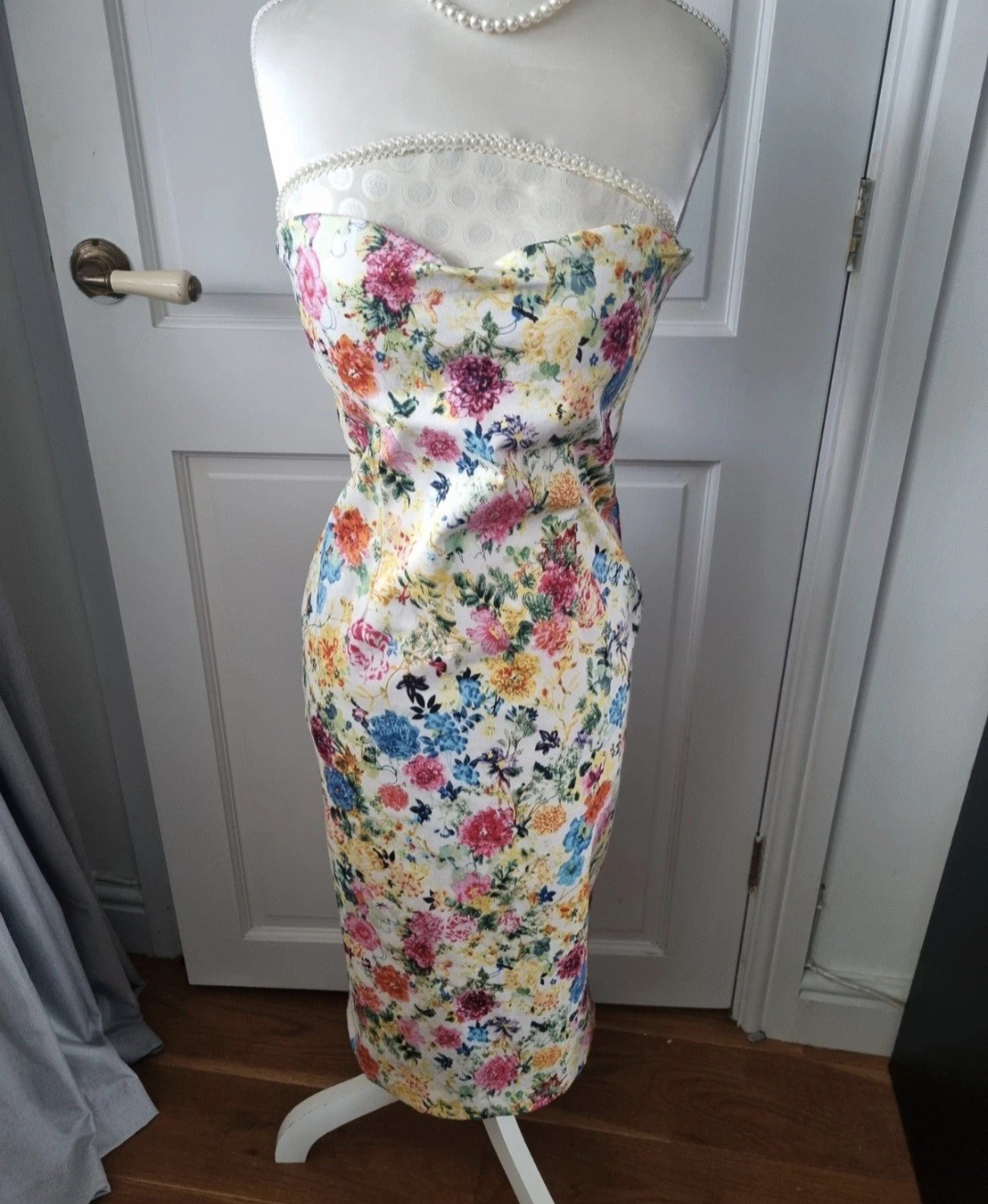 Blue Vanilla Sweetheart Floral Midi Dress. Cotton Size 10