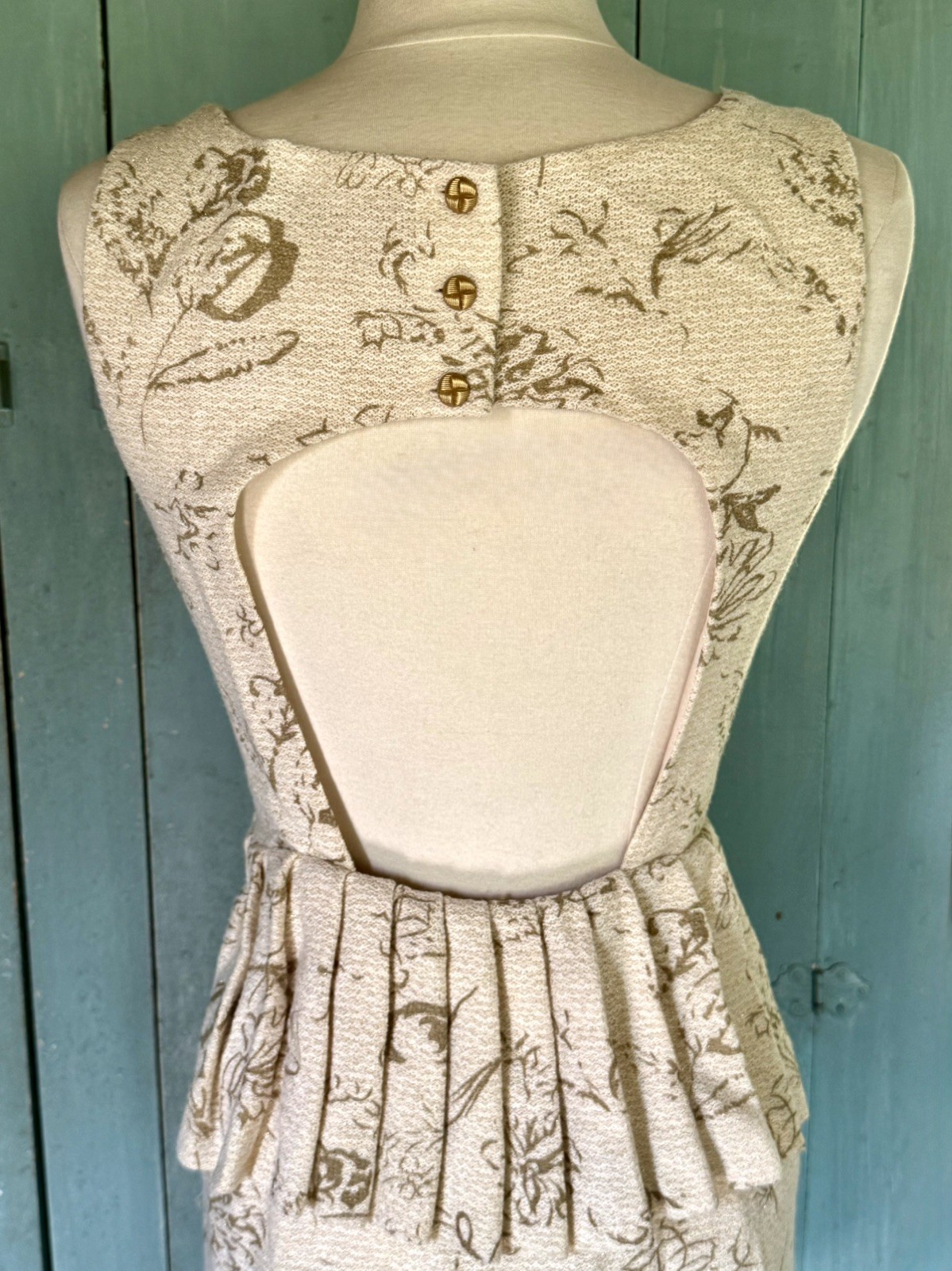 Moulinette Soeurs Sheath Dress Brocade Jacquard Cream Gold Peplum Open Back 6