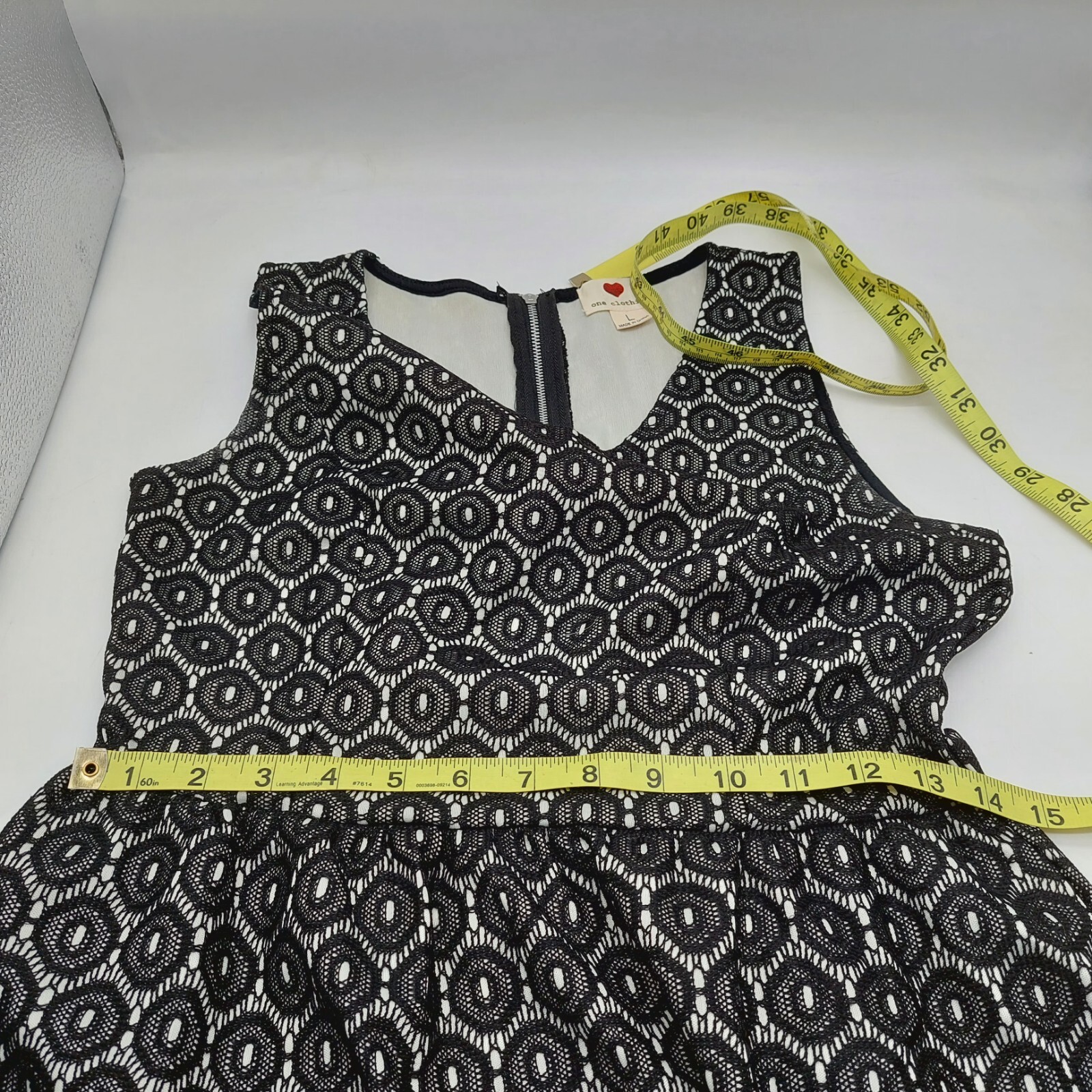 One Heart Clothing Dress Size Large Black Lace Sleeveless Zipper