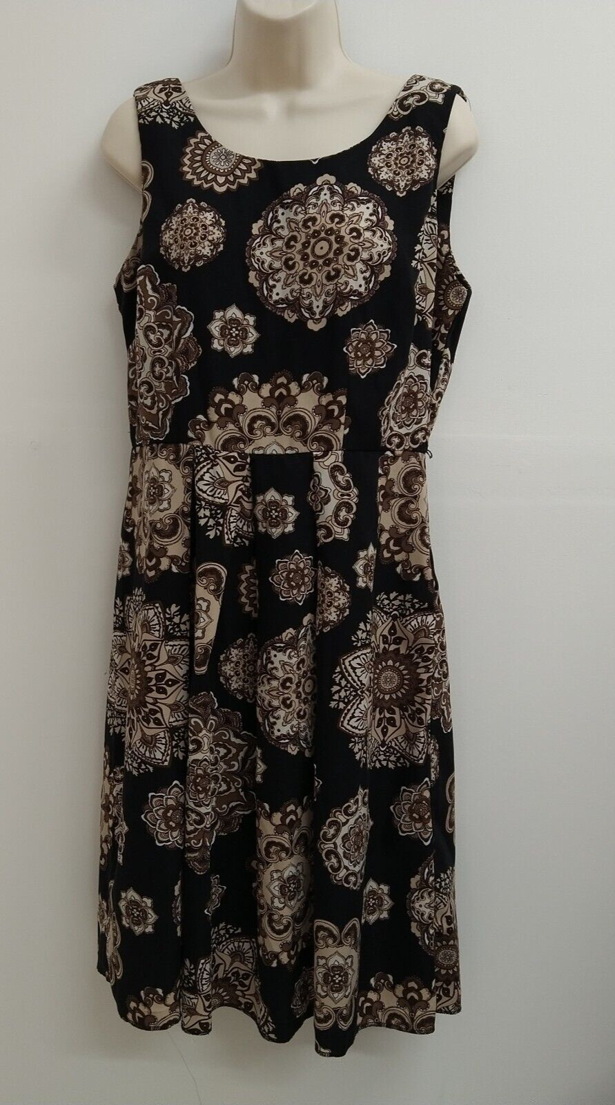 Studio I Dress Womens Size 8 Brown White Black Paisley Sleeveless Midi Ladies