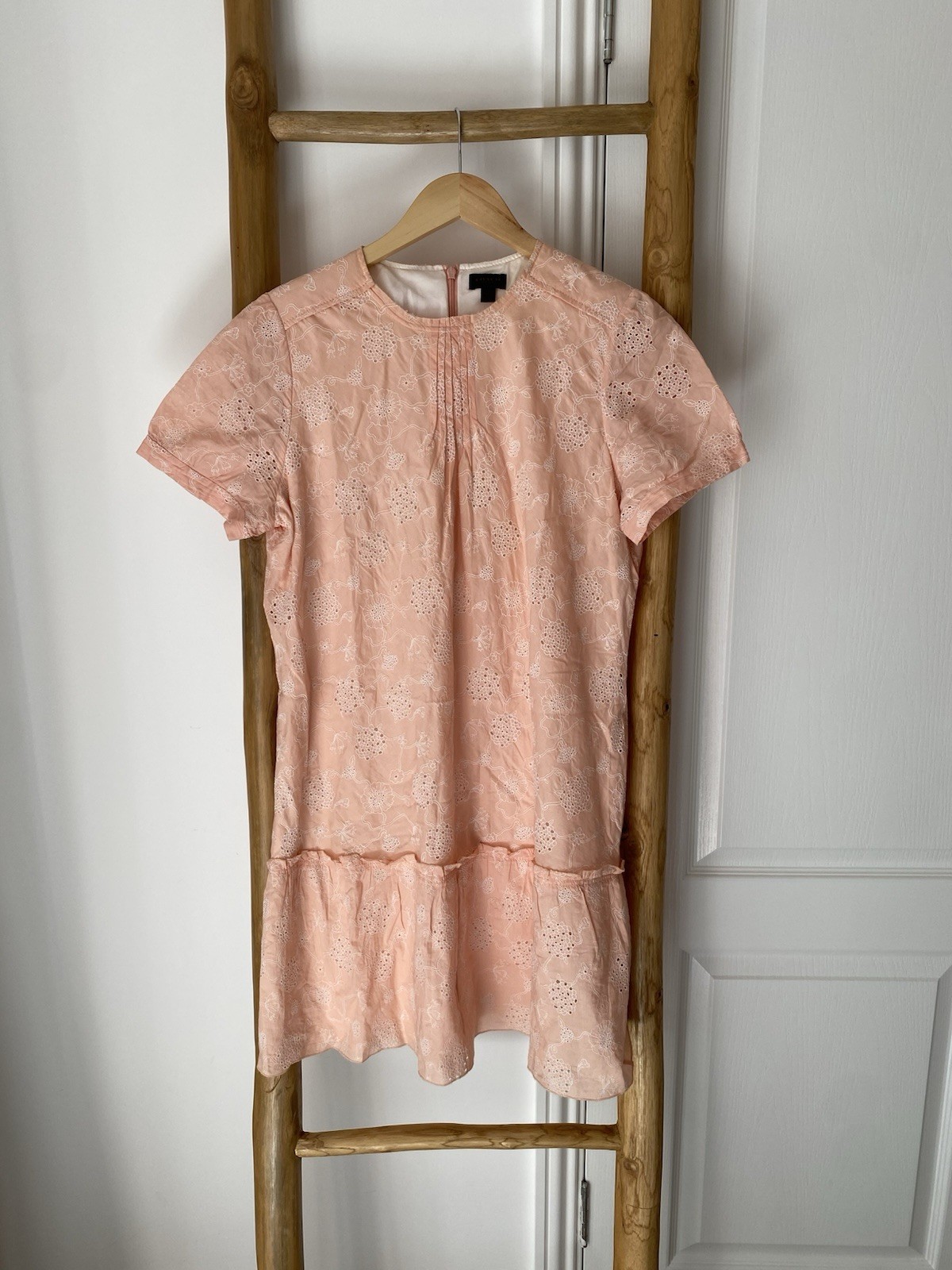 Coach Floral Eyelet Embroidered Mini Dress Womens Sz 12 Peach Ruffle Hemline
