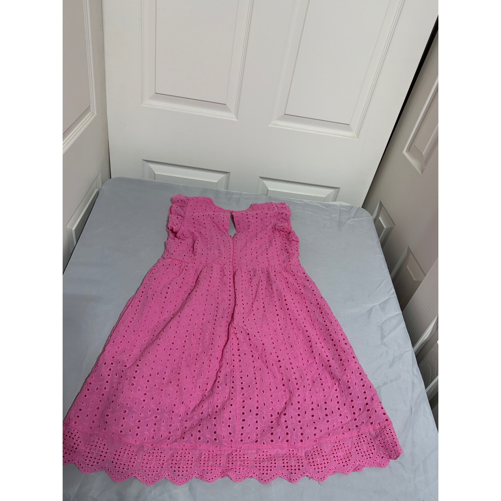 Pink Lily Eyelet Mini Dress Womens Small Pink Ruffle V-Neck Scalloped Hem Summer