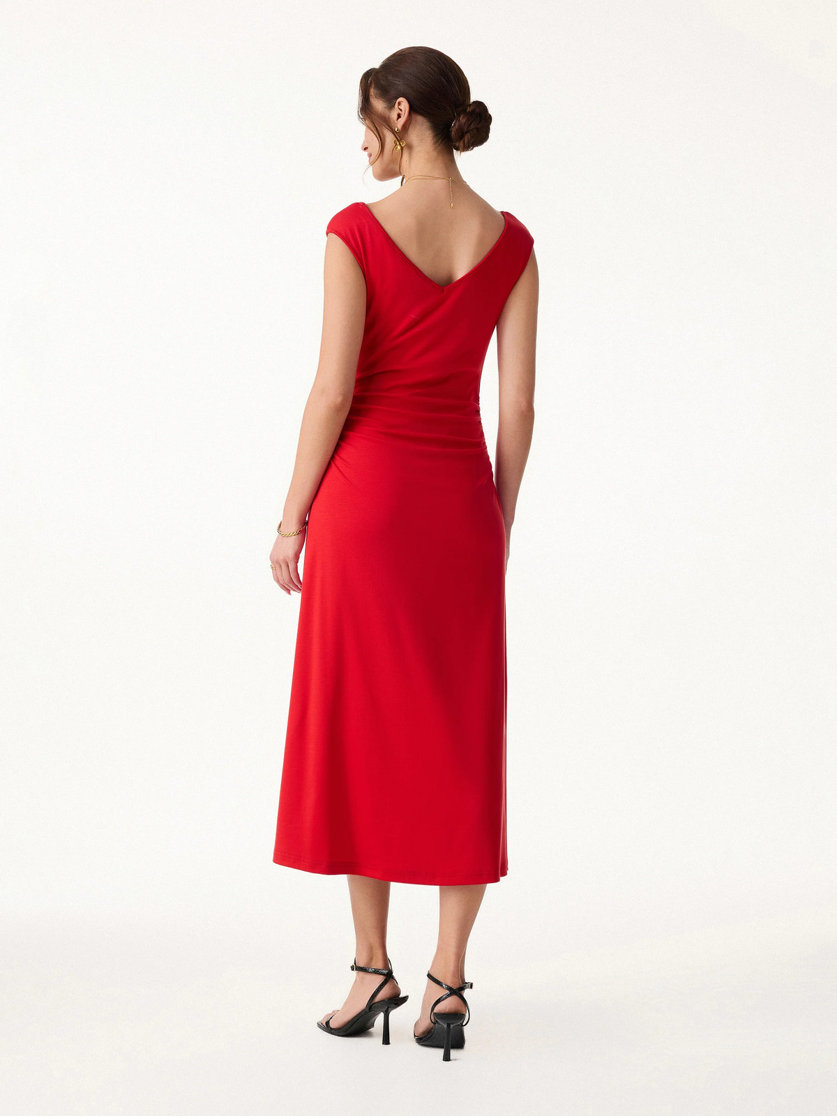 Cooling Lyocell V-Neck Ruched Midi Bra Dress