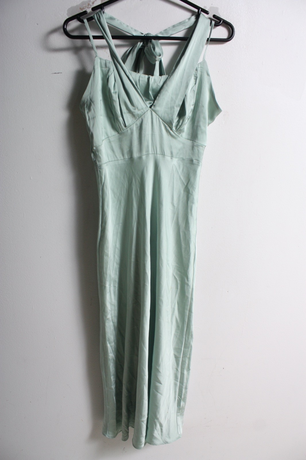 Quiz Womens Satin Halterneck Slinky Party Dress – Size 8 (g24)