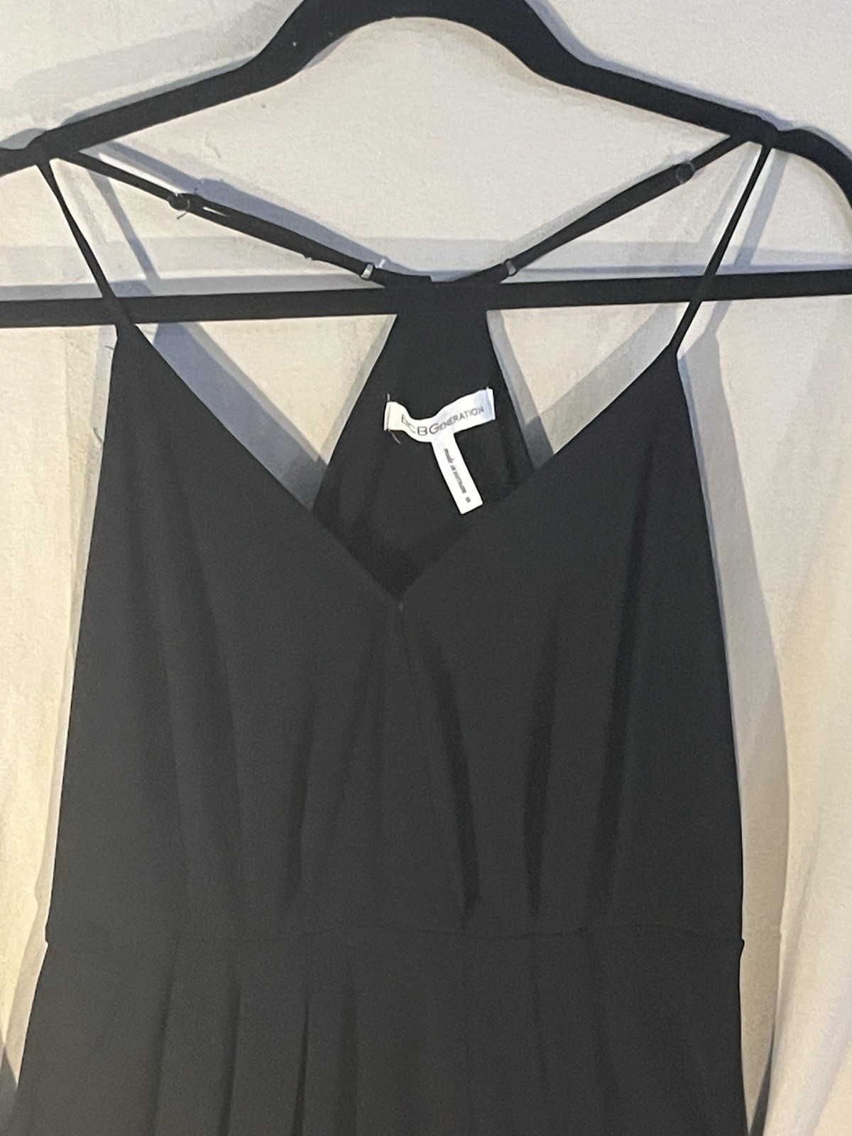BCBGeneration Black Snap V Neck Romper Women’s Size Small